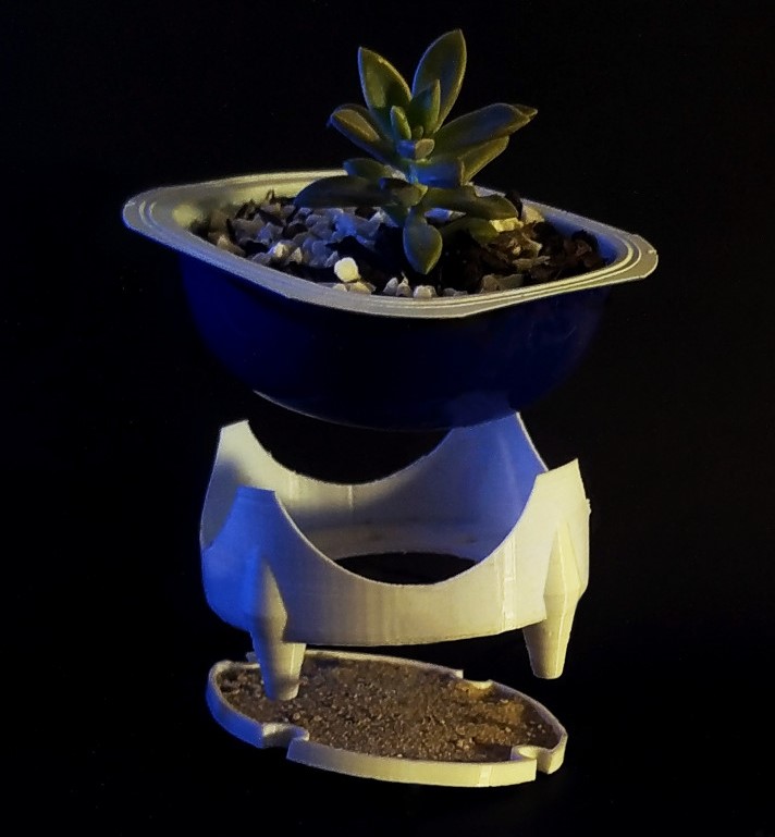 SUPPORT AND PLATE FOR YOGURT CUP VASE
