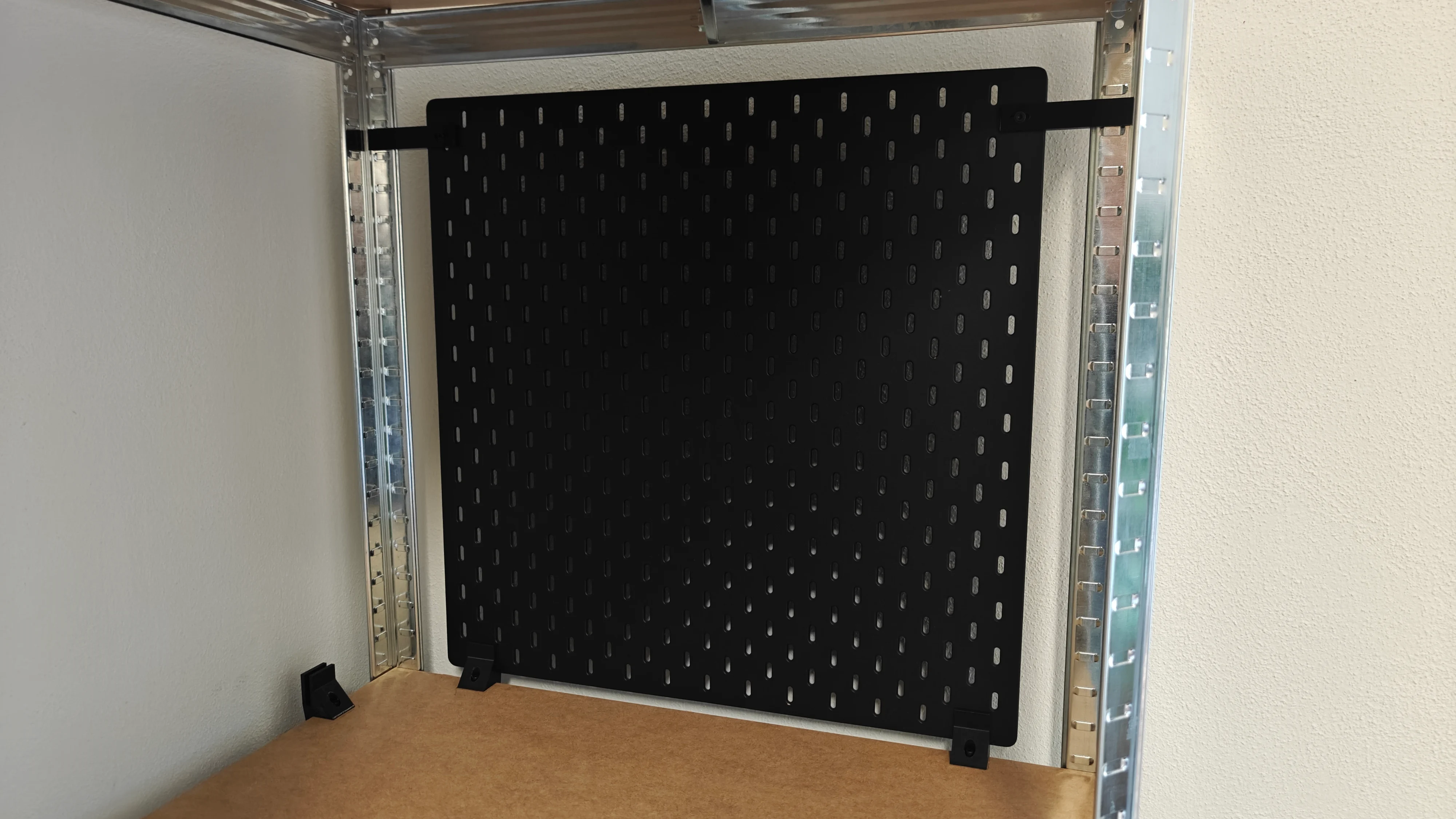 IKEA Skadis Bracket / Connector for Heavy-Duty Shelves (Parametric / OpenSCAD)