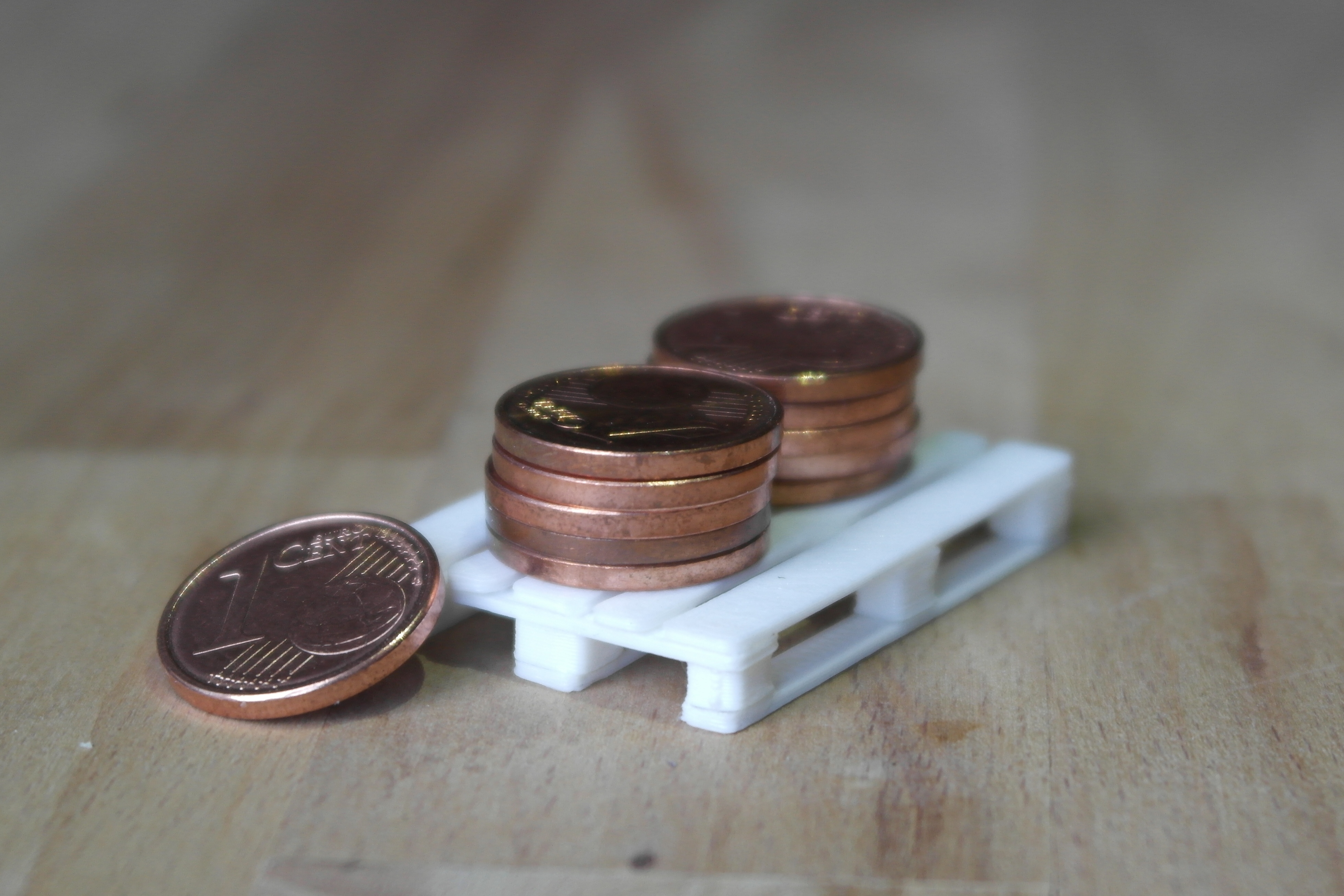 EUR-pallet scaled to assembled (38x25.3mm)