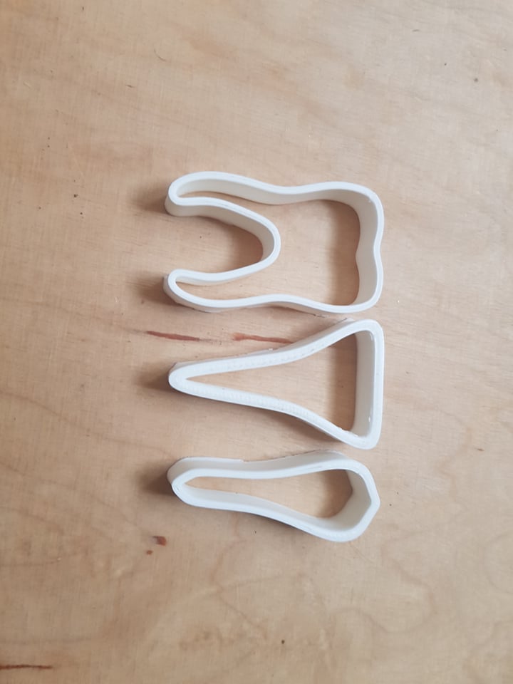 Teeth cookie cutter