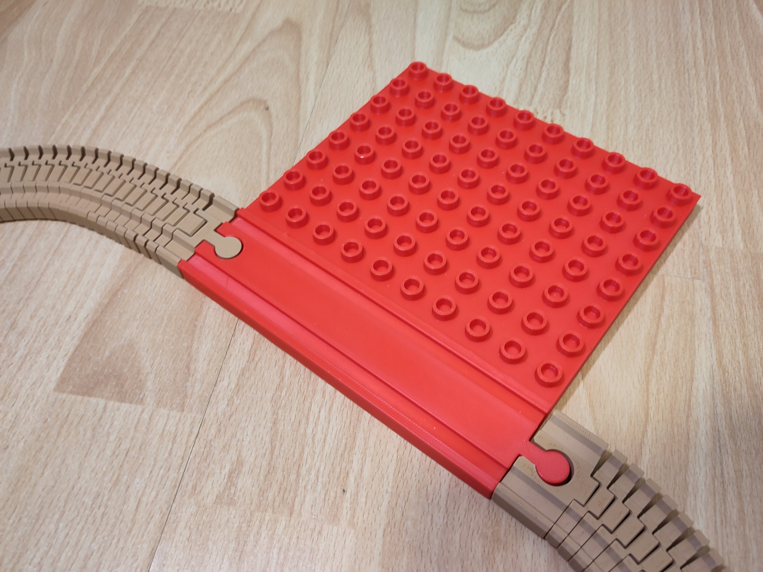 Wooden rail track railwaystation (Duplo compatible, Brio/IKEA compatible)
