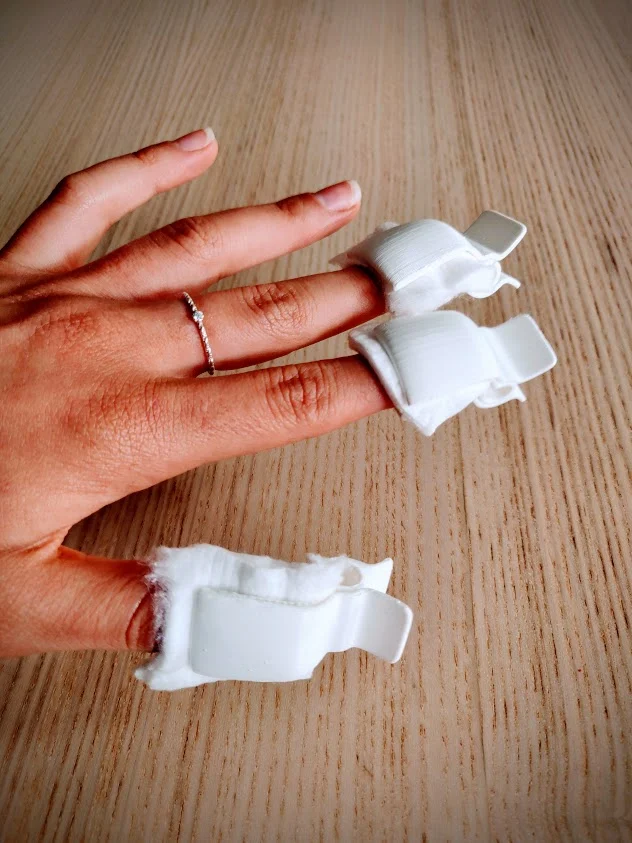 Soak off nail clipper