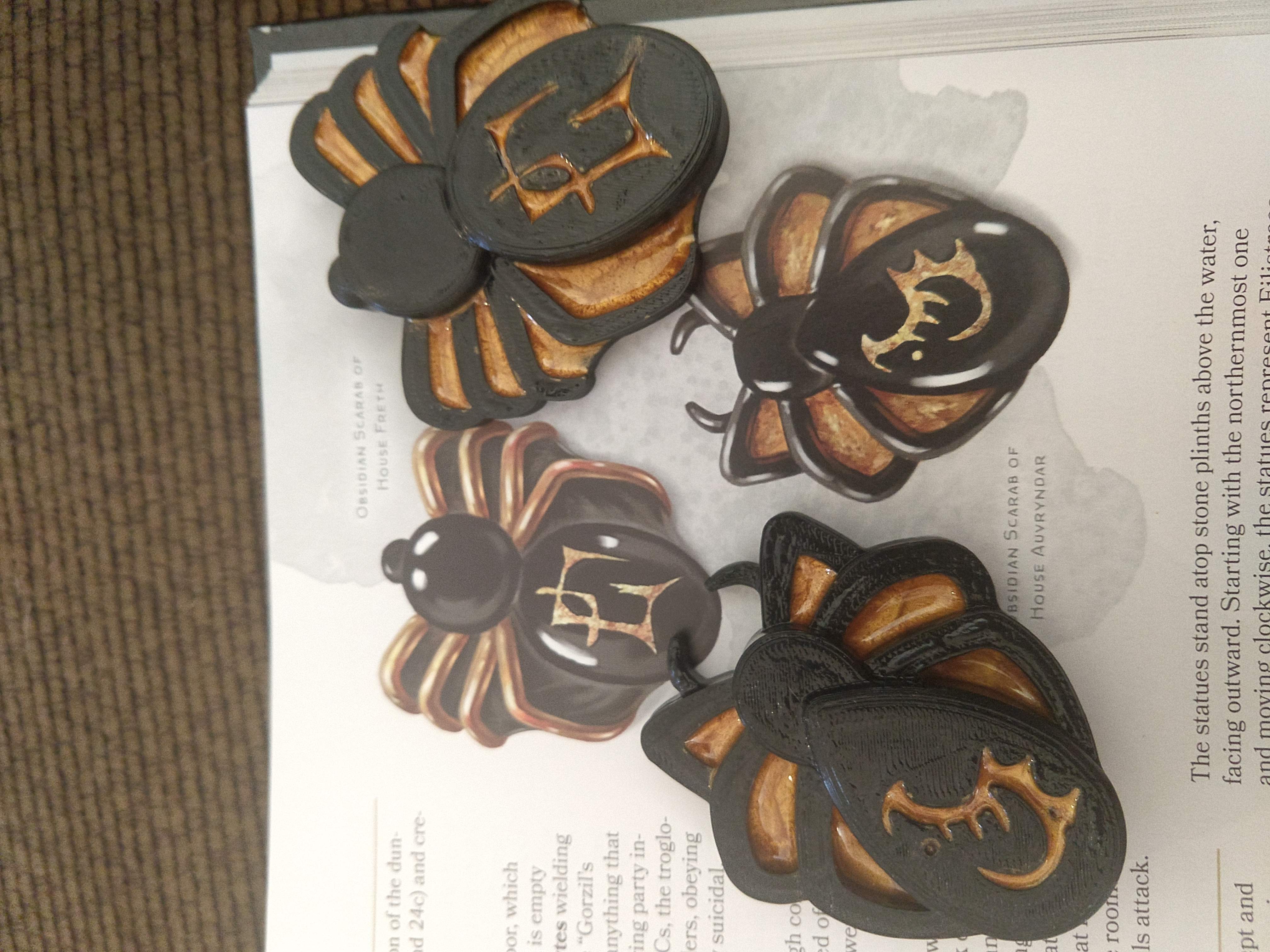 House Auvryndar and House Freth tokens - Dungeon of the Mad Mage props