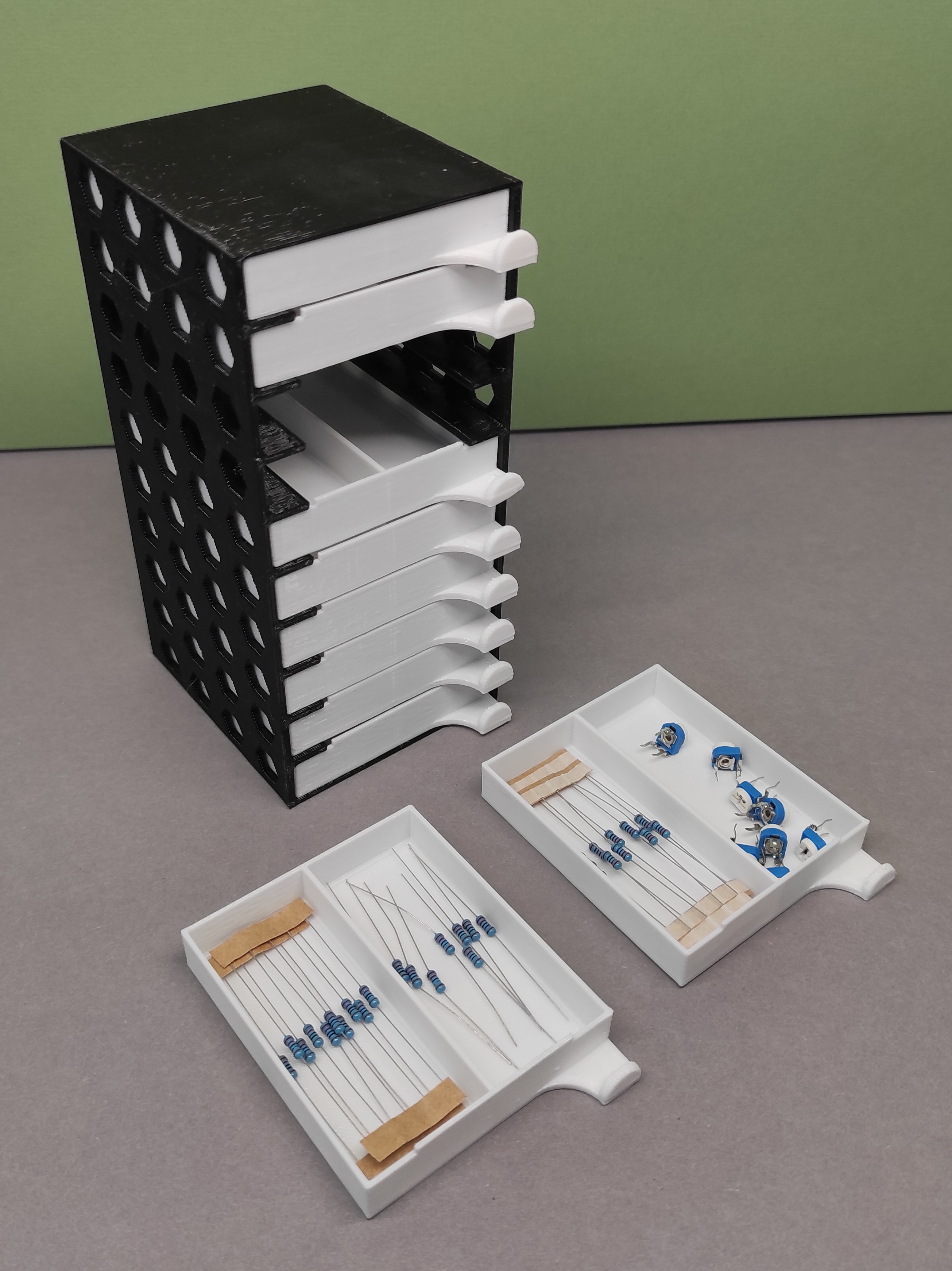 Organizer / resistor / electronics