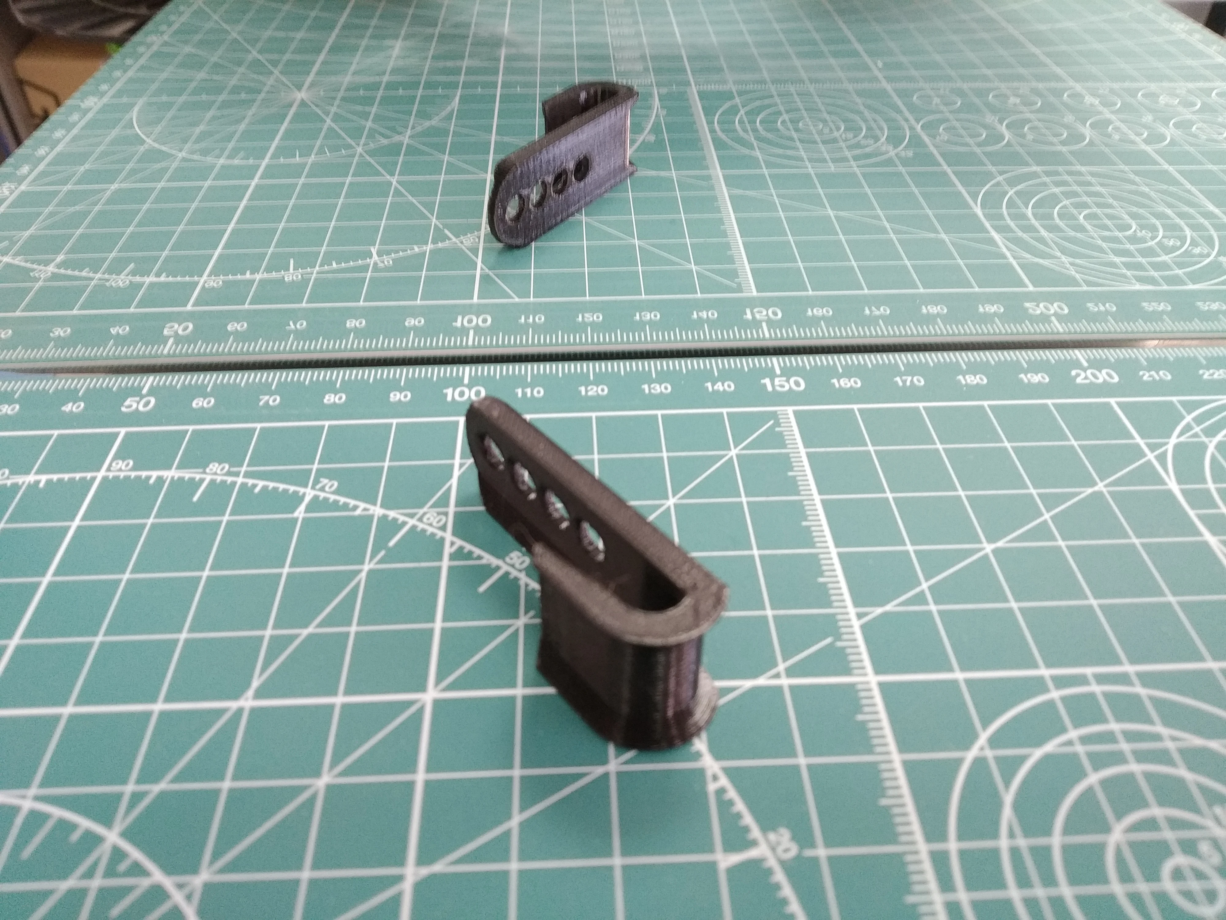 Hockey Helmet Cage J Hook Clip (Bauer)