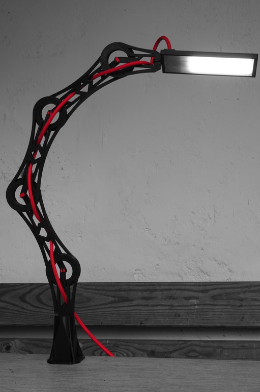 Articulating LED desk lamp