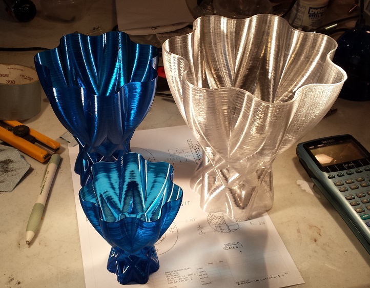 Cycloidic Vase (t-glase)