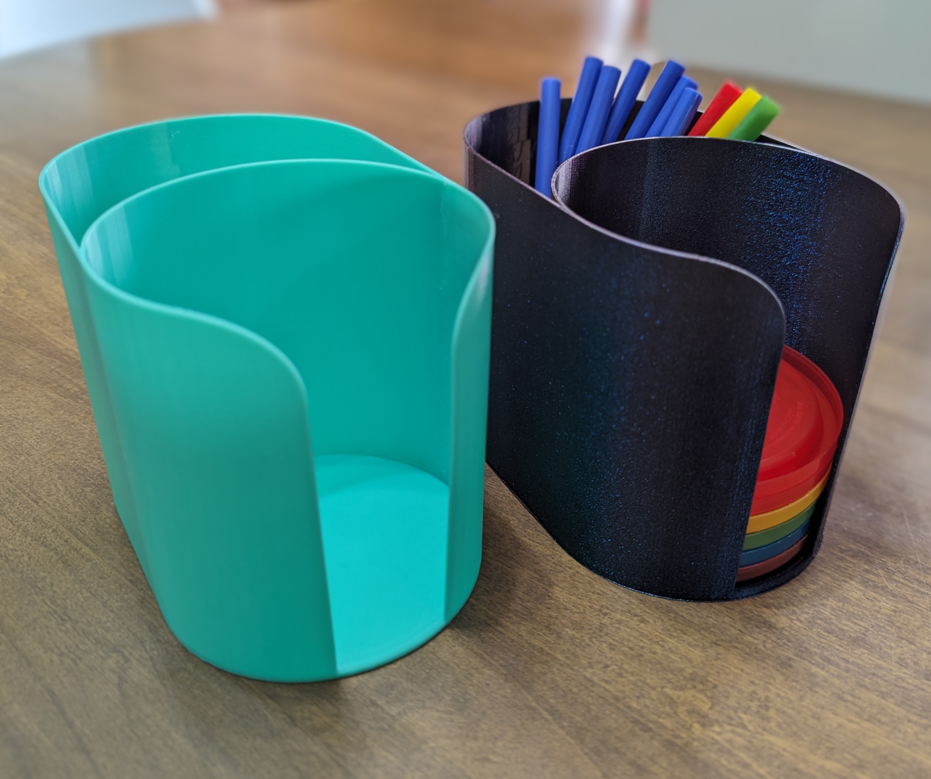 Take and Toss Straw and Lid Holder
