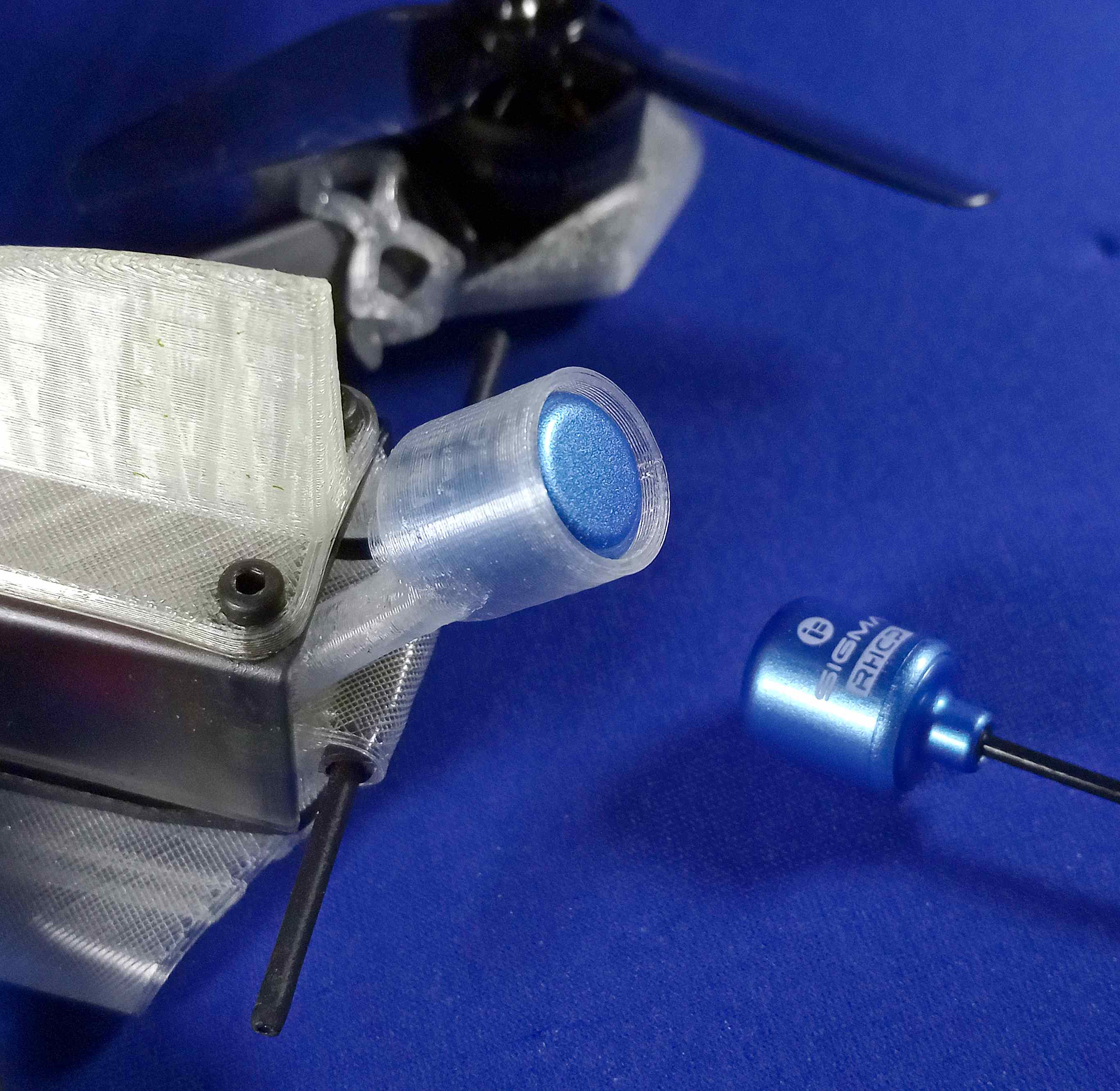 TinyTrainer Sigma antenna mount