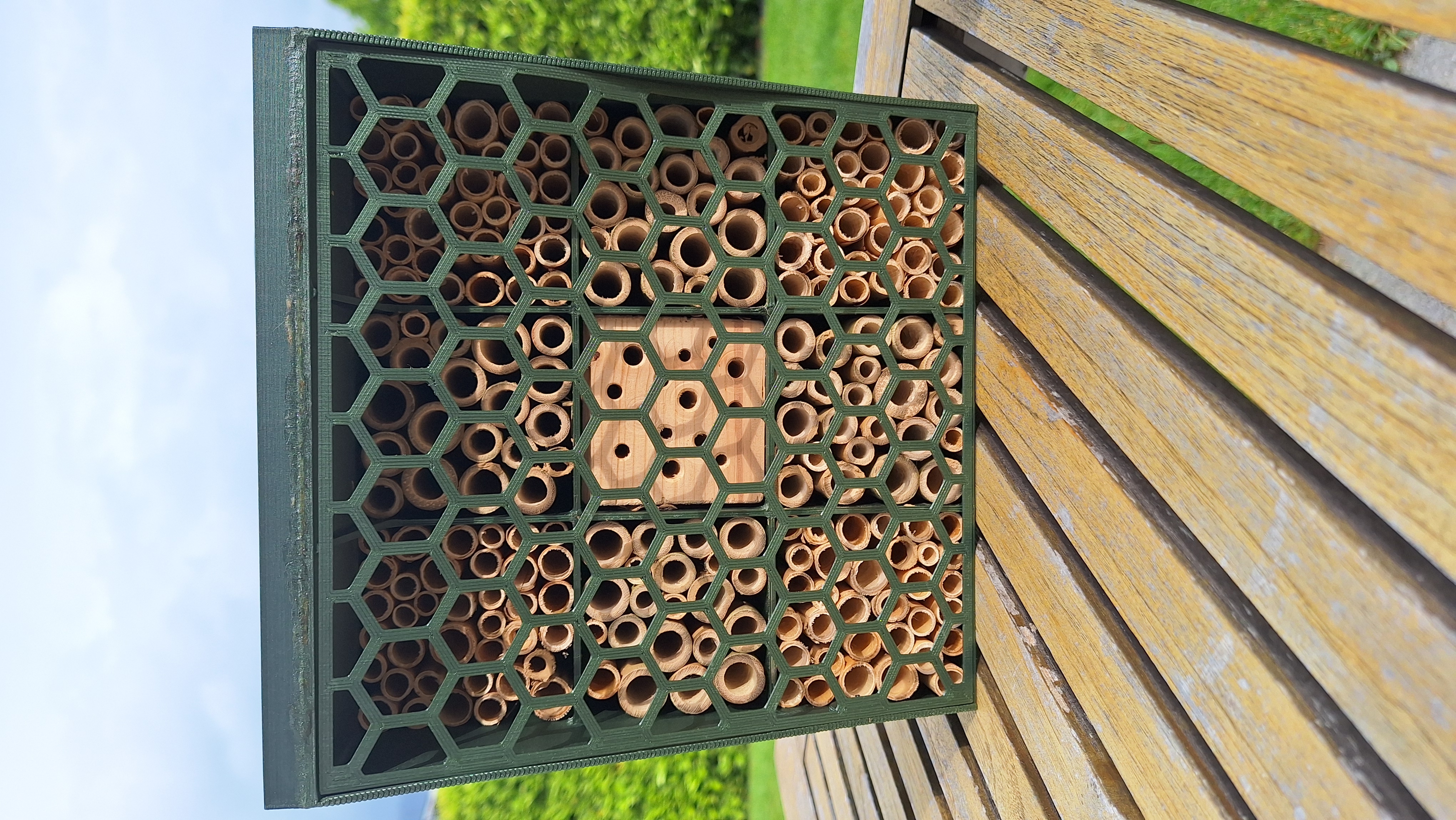 Schutzgitter für Insektenhotel