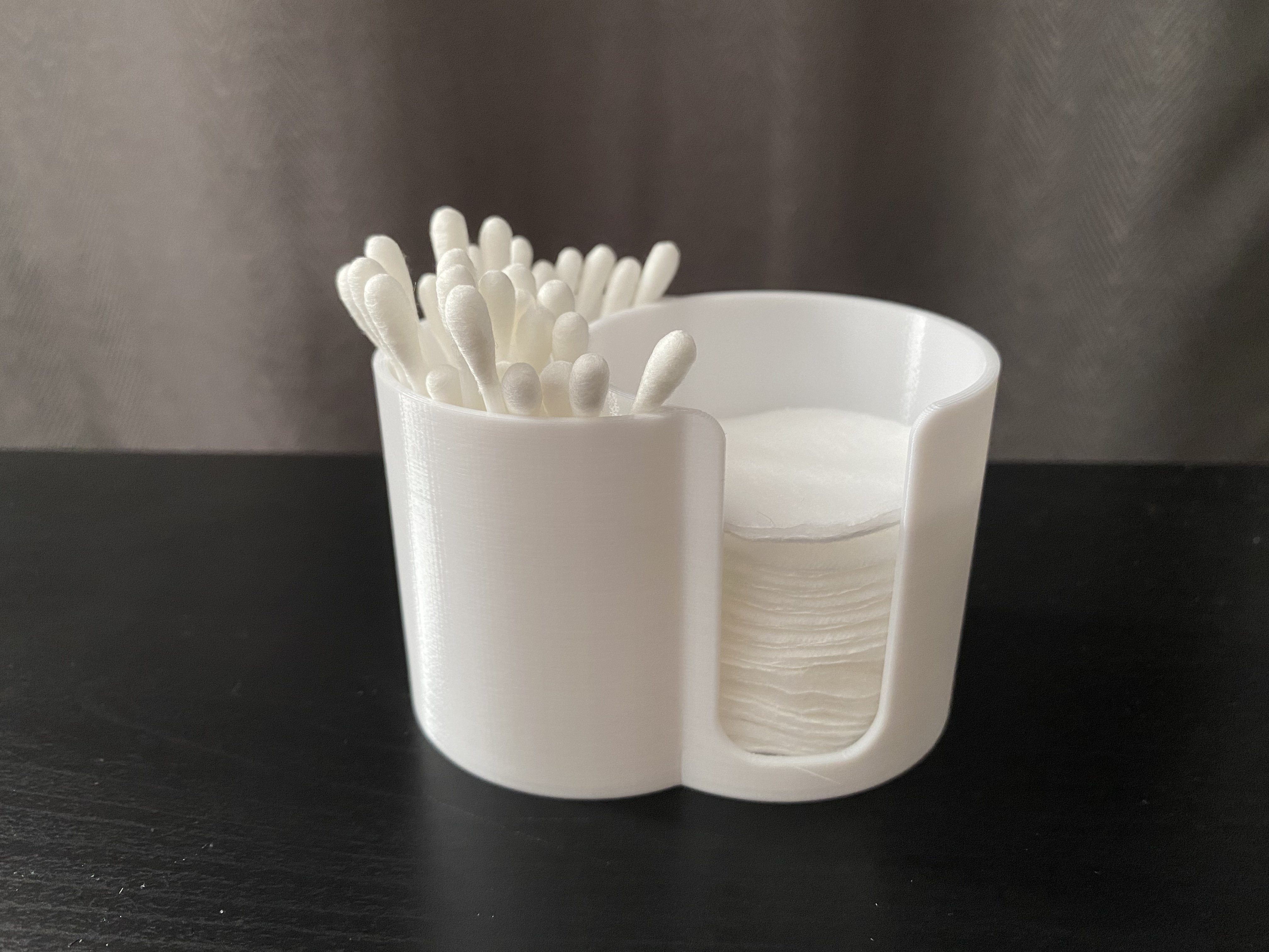Stand for cotton swabsticks and discs