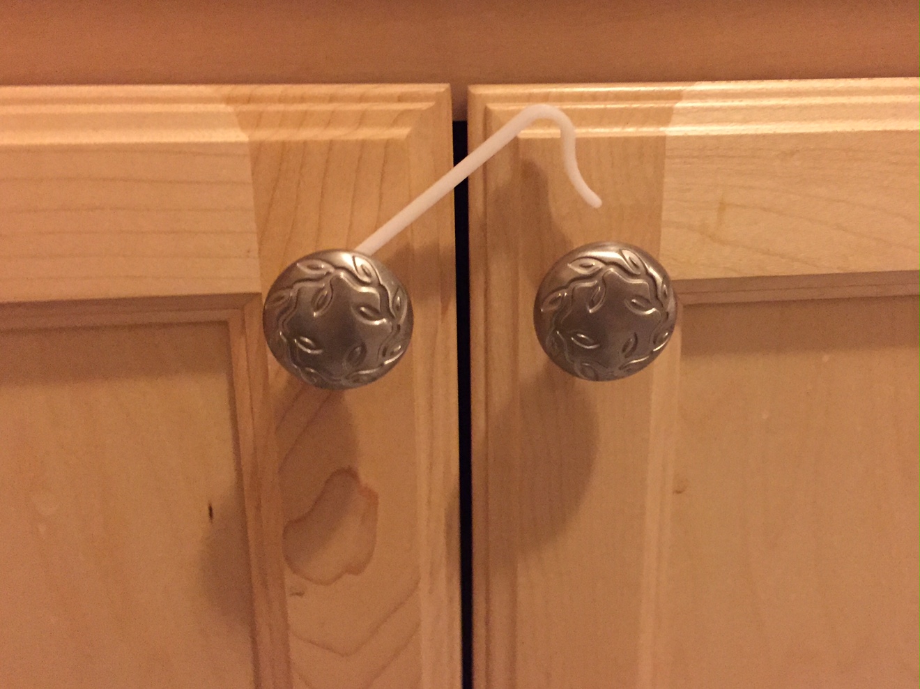 Custom-fit Cabinet Child Lock - Simple and Beautiful