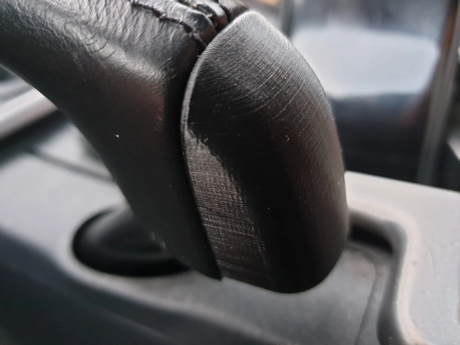 Volvo V50 (S40,C30,C70) parking brake lever endcap