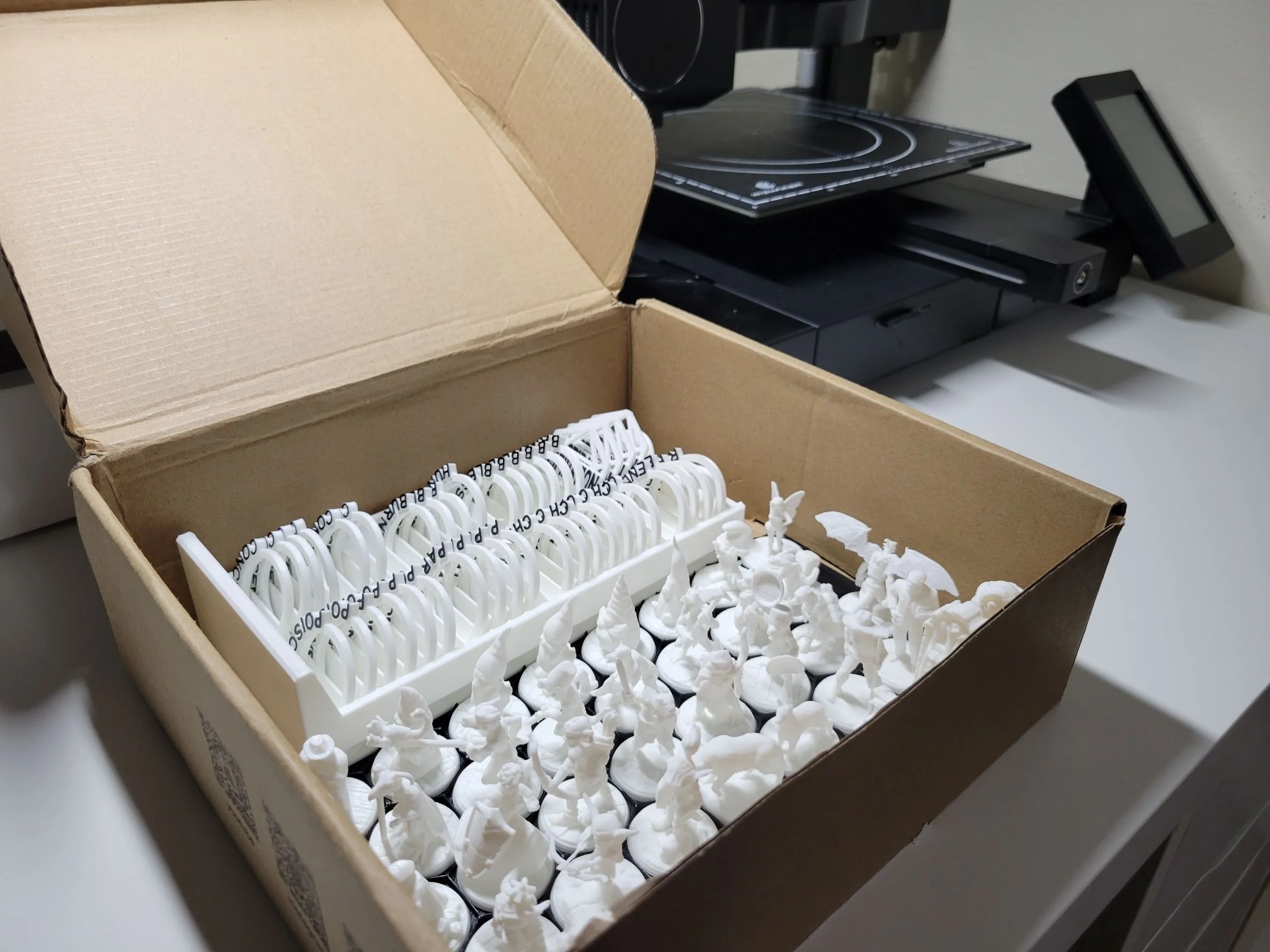 Filament Box 25mm Base Miniature Holder