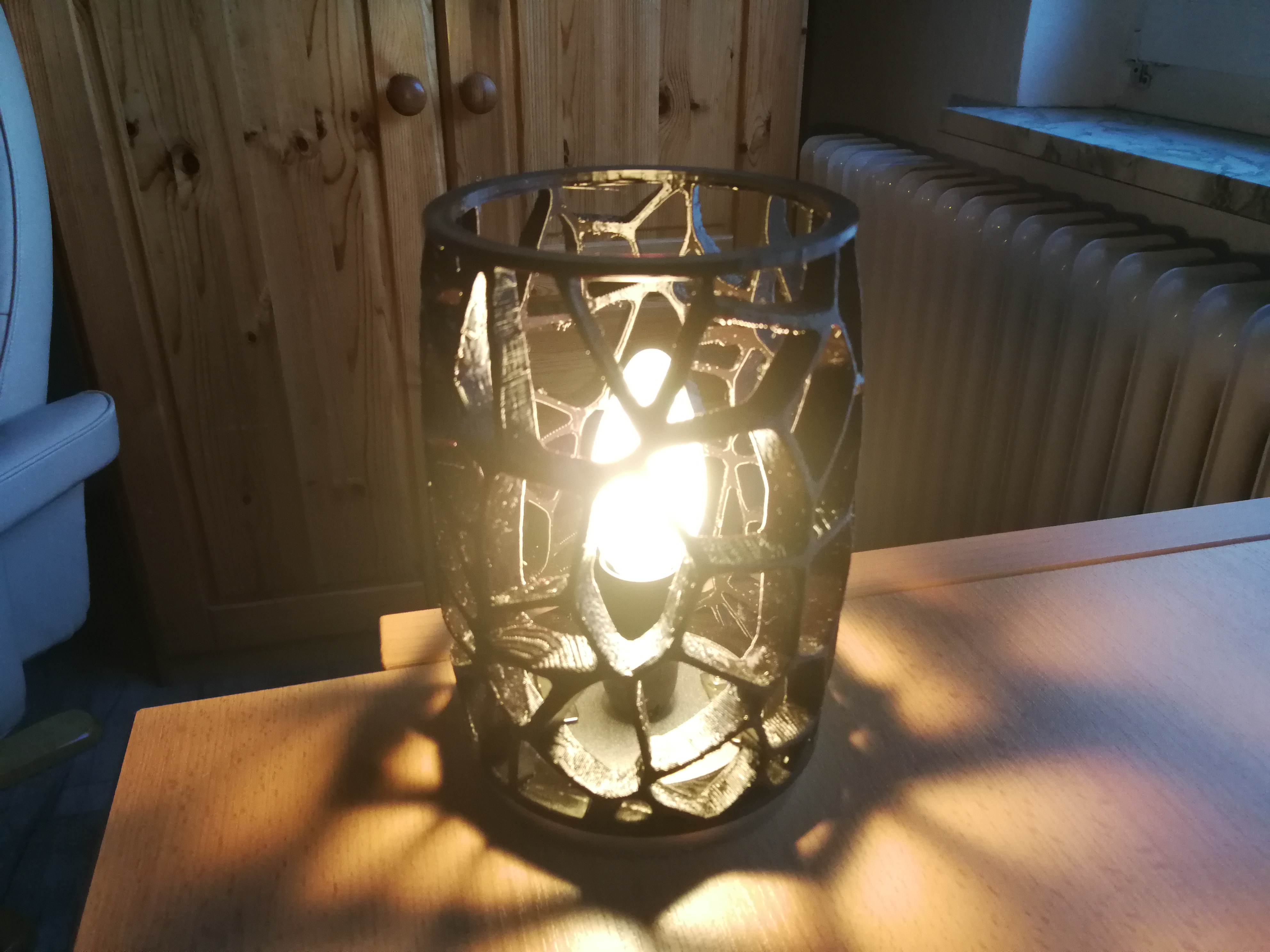 Veronoi Lamp short