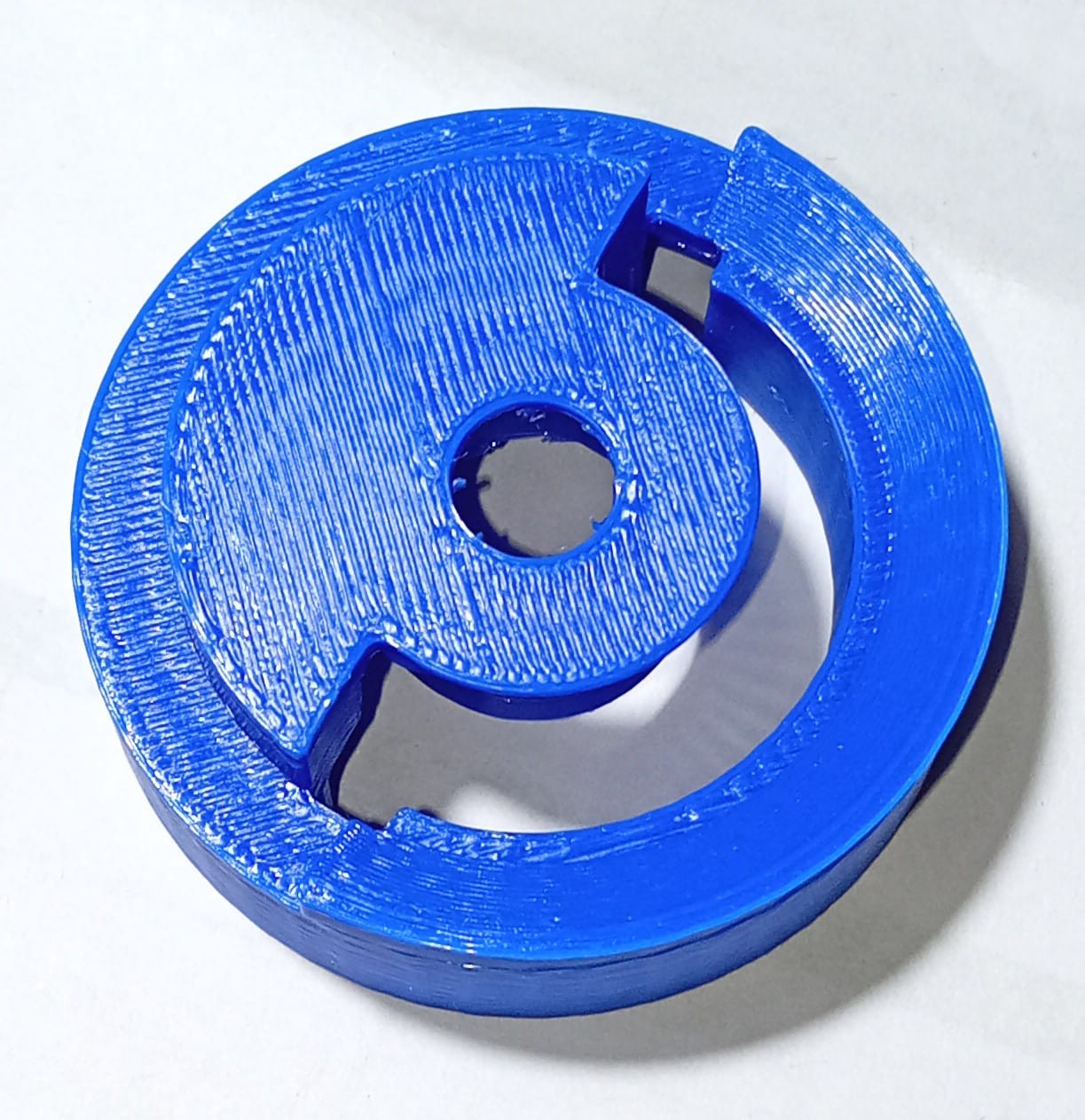 Salt and peper battery dispenser