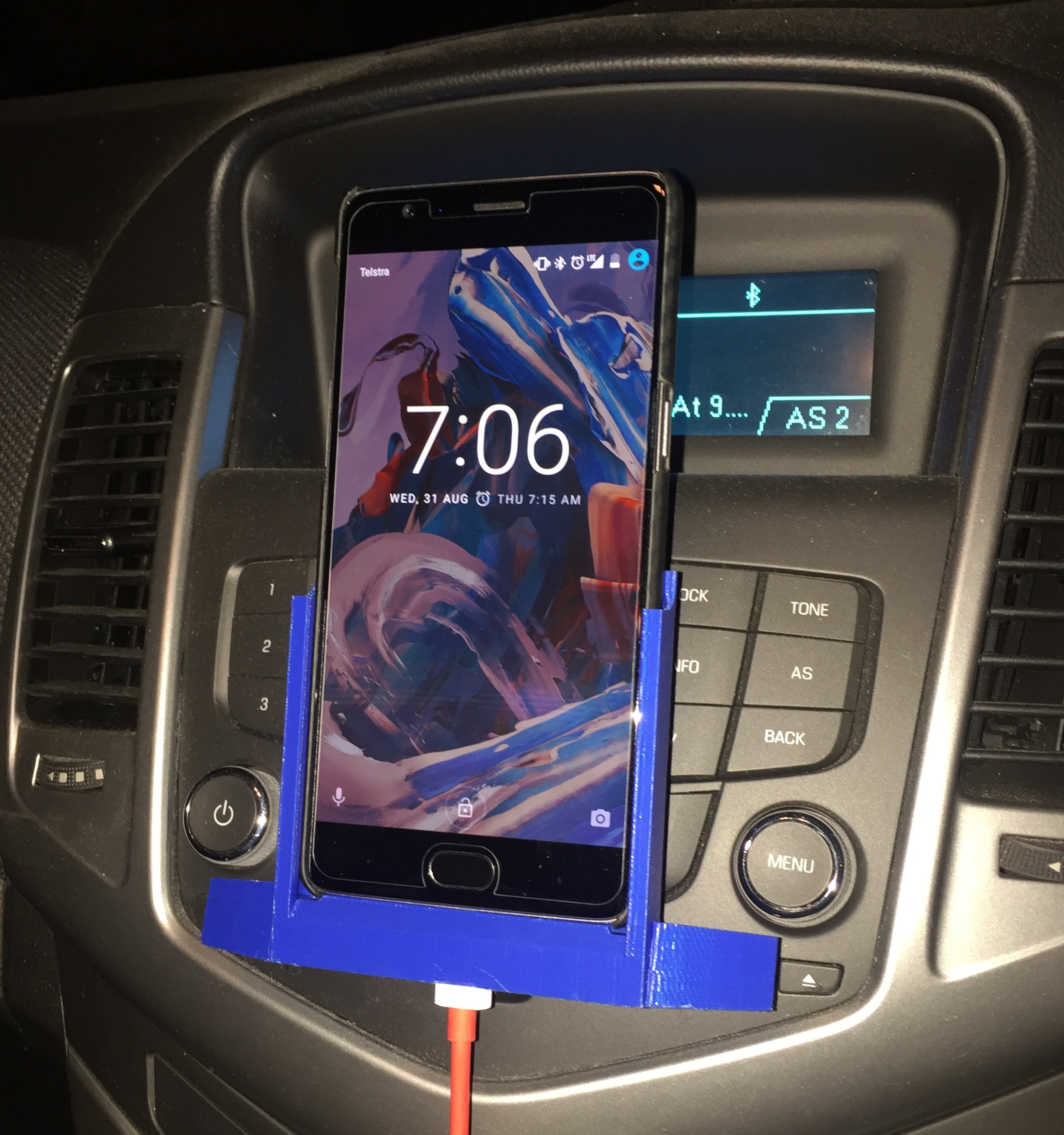 OnePlus 3 - Car CD Mount - Version 1