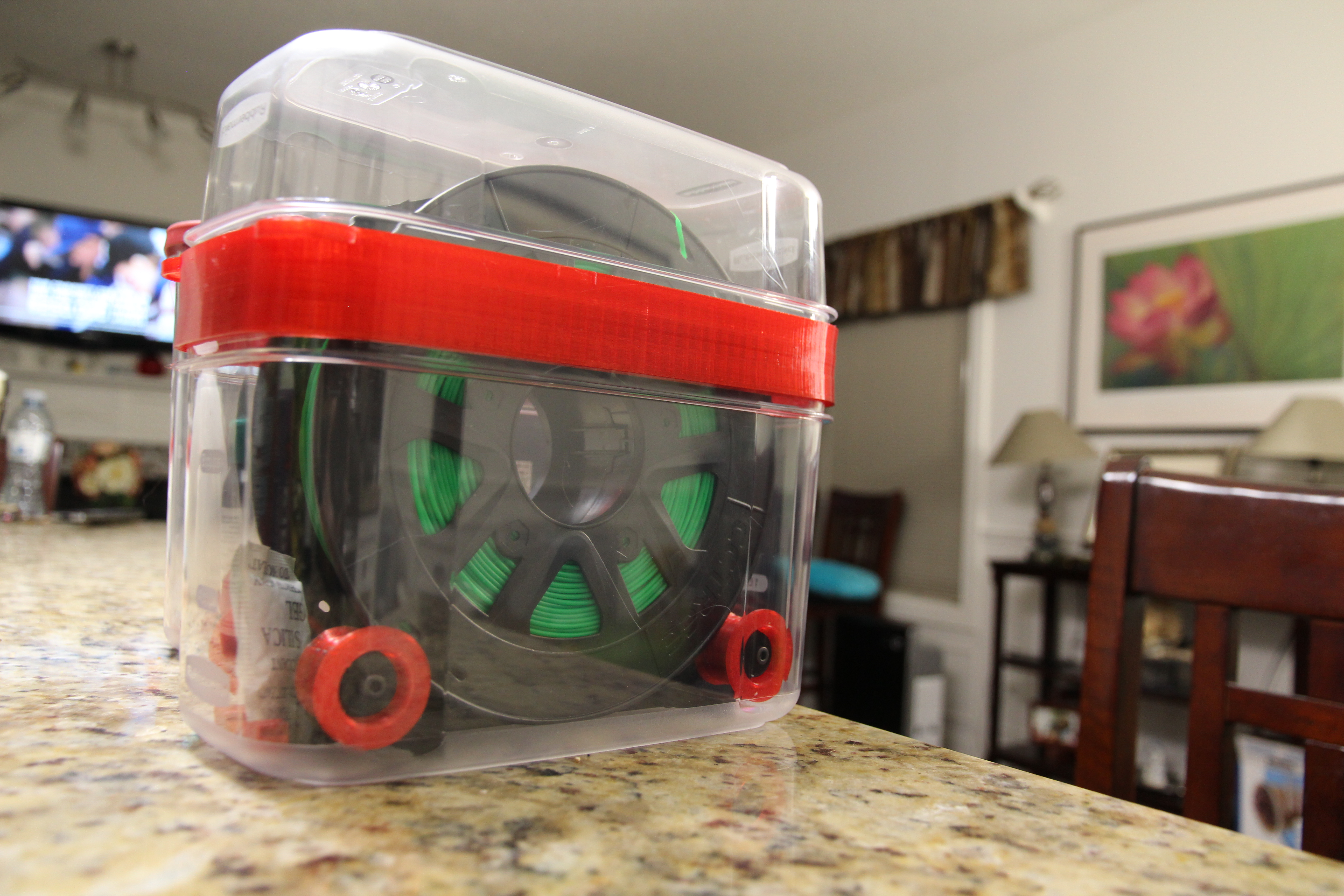 Filament spool case / roller using Rubbermaid or similar containers
