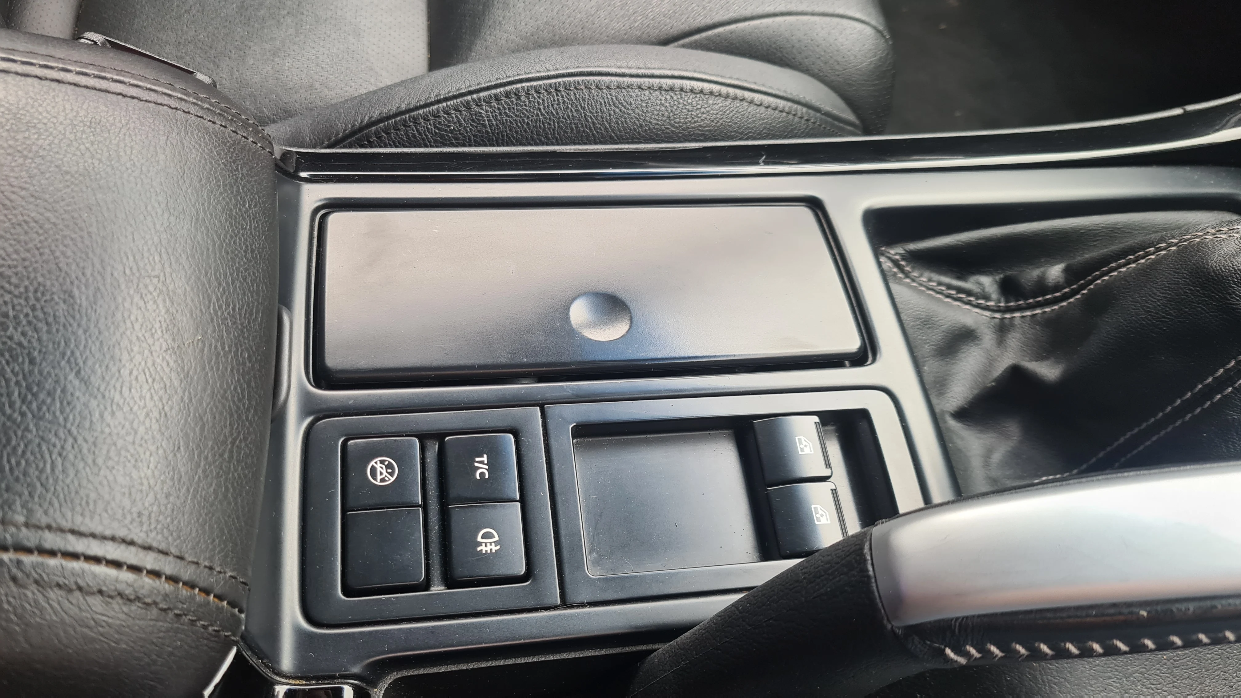 Monaro/Holden Commodore VY/VZ Centre Console lid repair