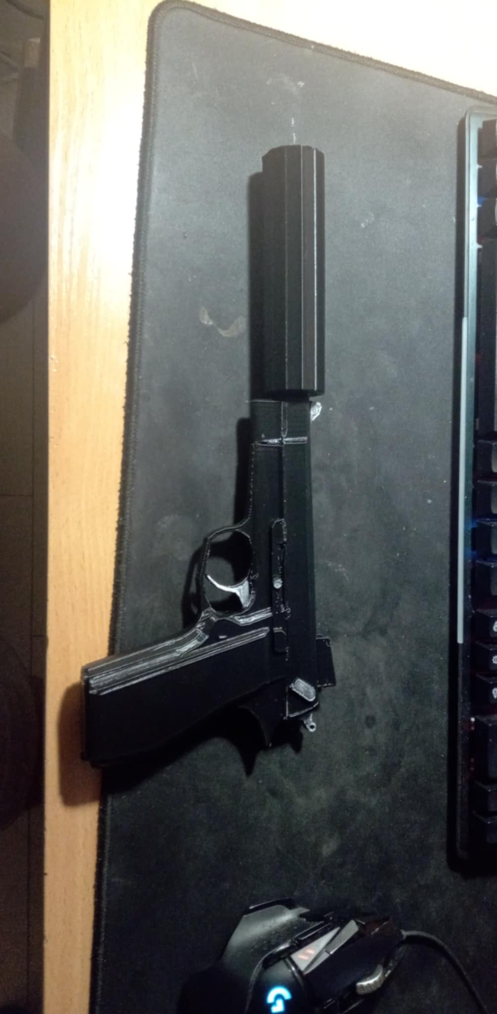 Metal Gear Solid 3 - MK22 Hush Puppy (Non functional model)