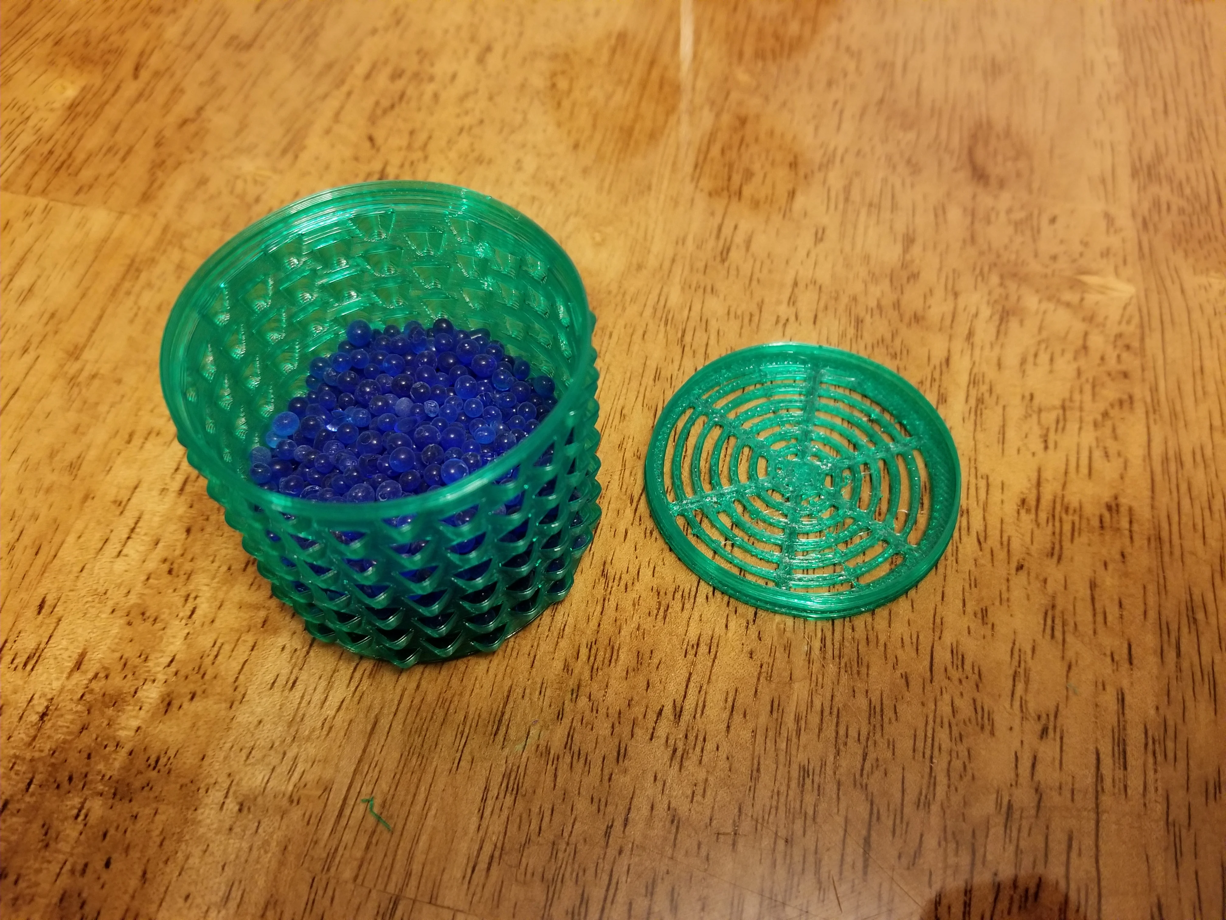 Desiccant Container - Vase Mode
