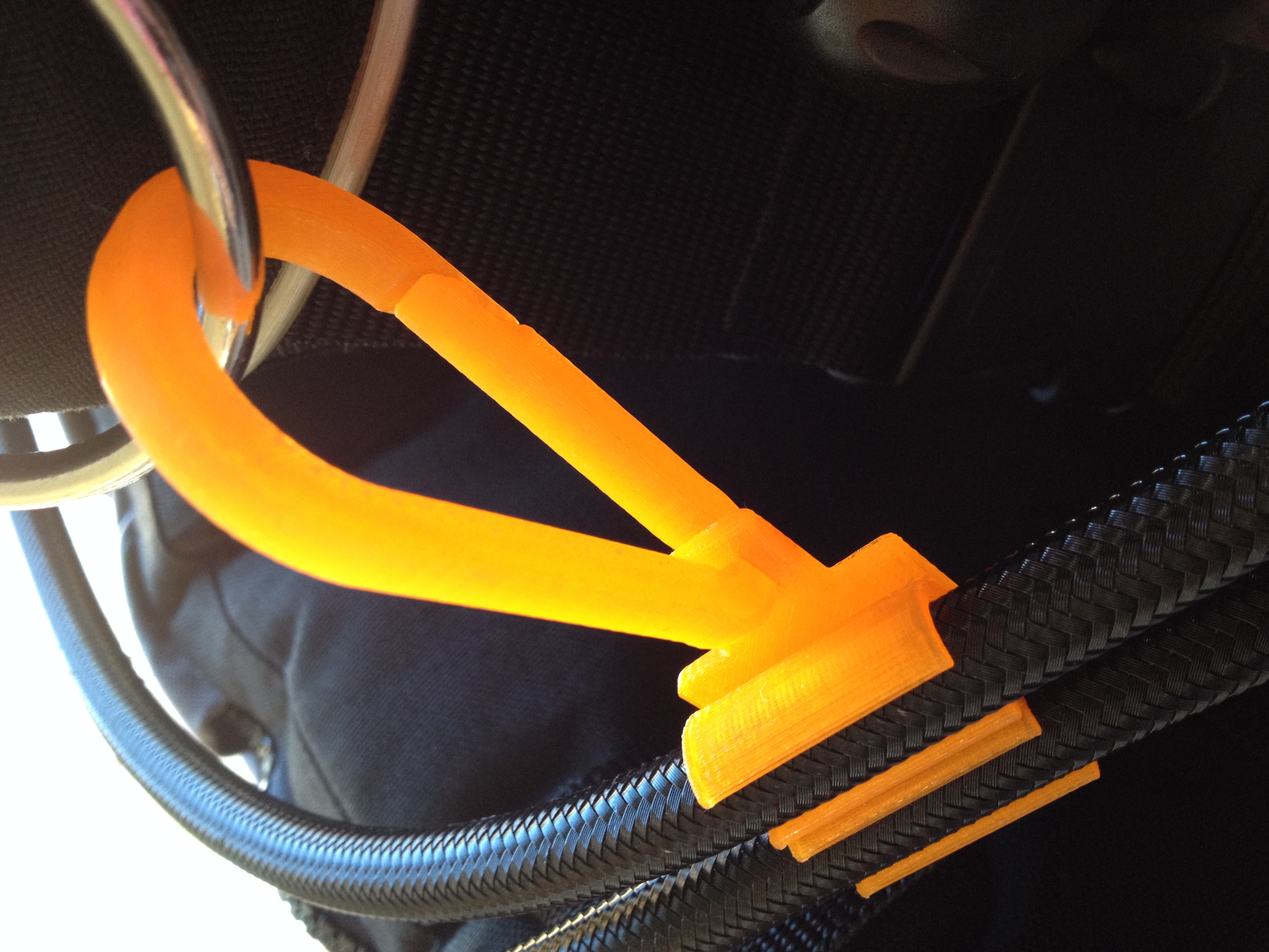 Scuba Diving Regulator Hose Clip and Carabina