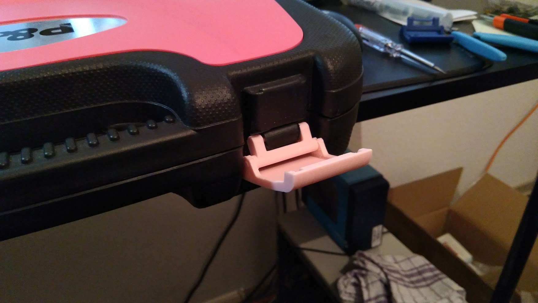 Toolkit Case Shutter