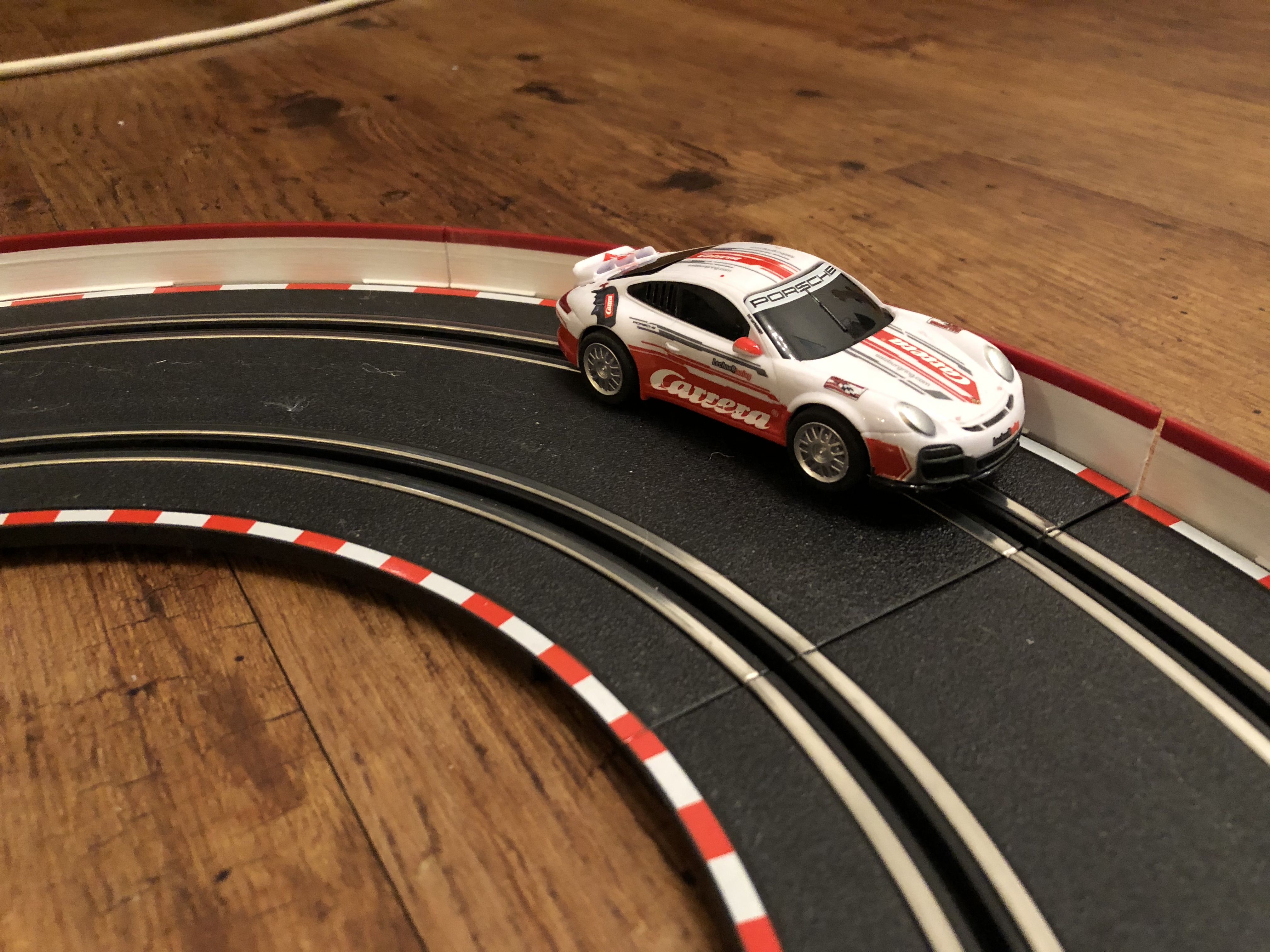 Carrera Digital 143 - Leitblanke / Barrier