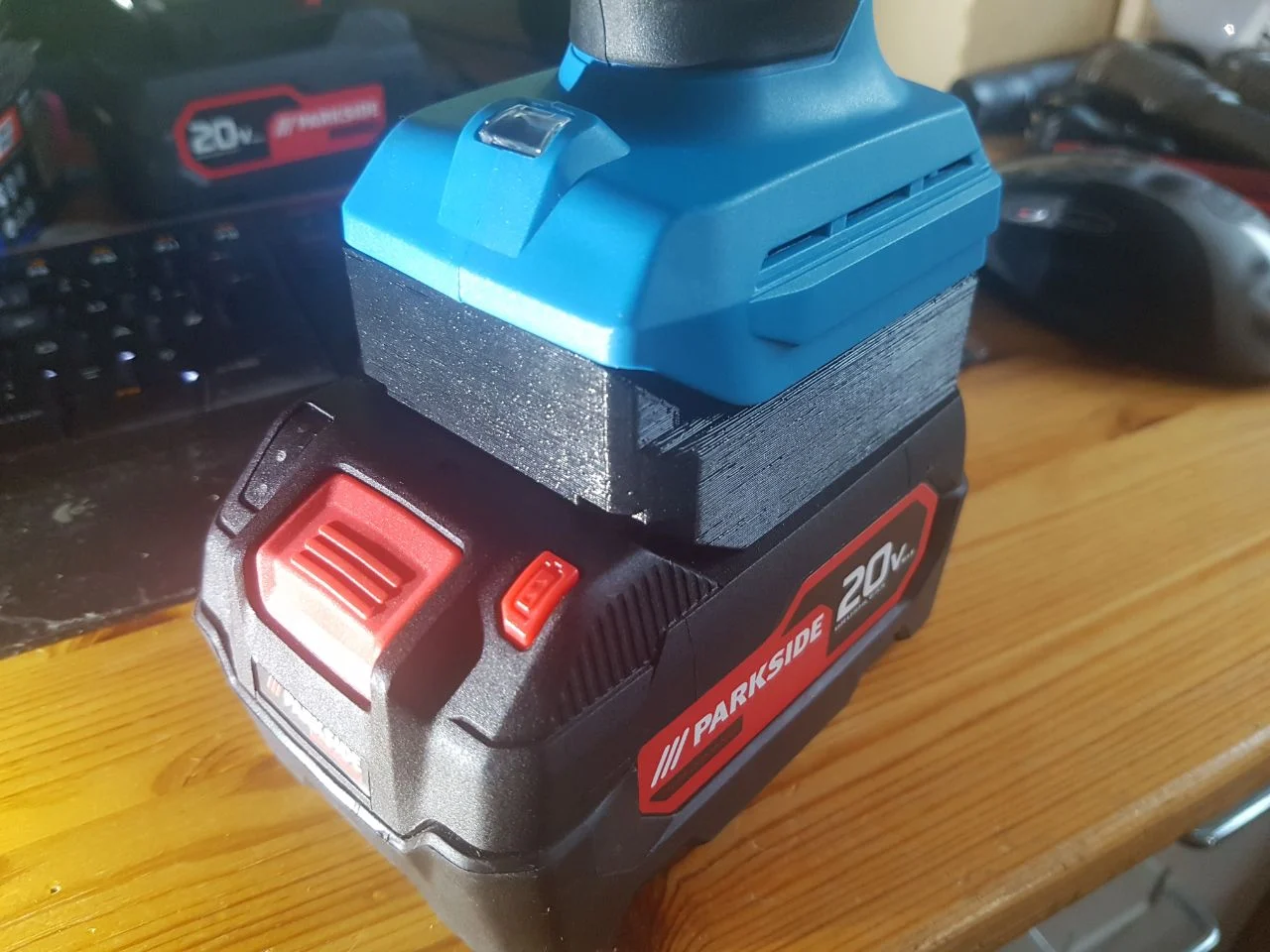 Lidl (Parkside Performance) to Aldi (Ferrex) 20V Battery Adapter