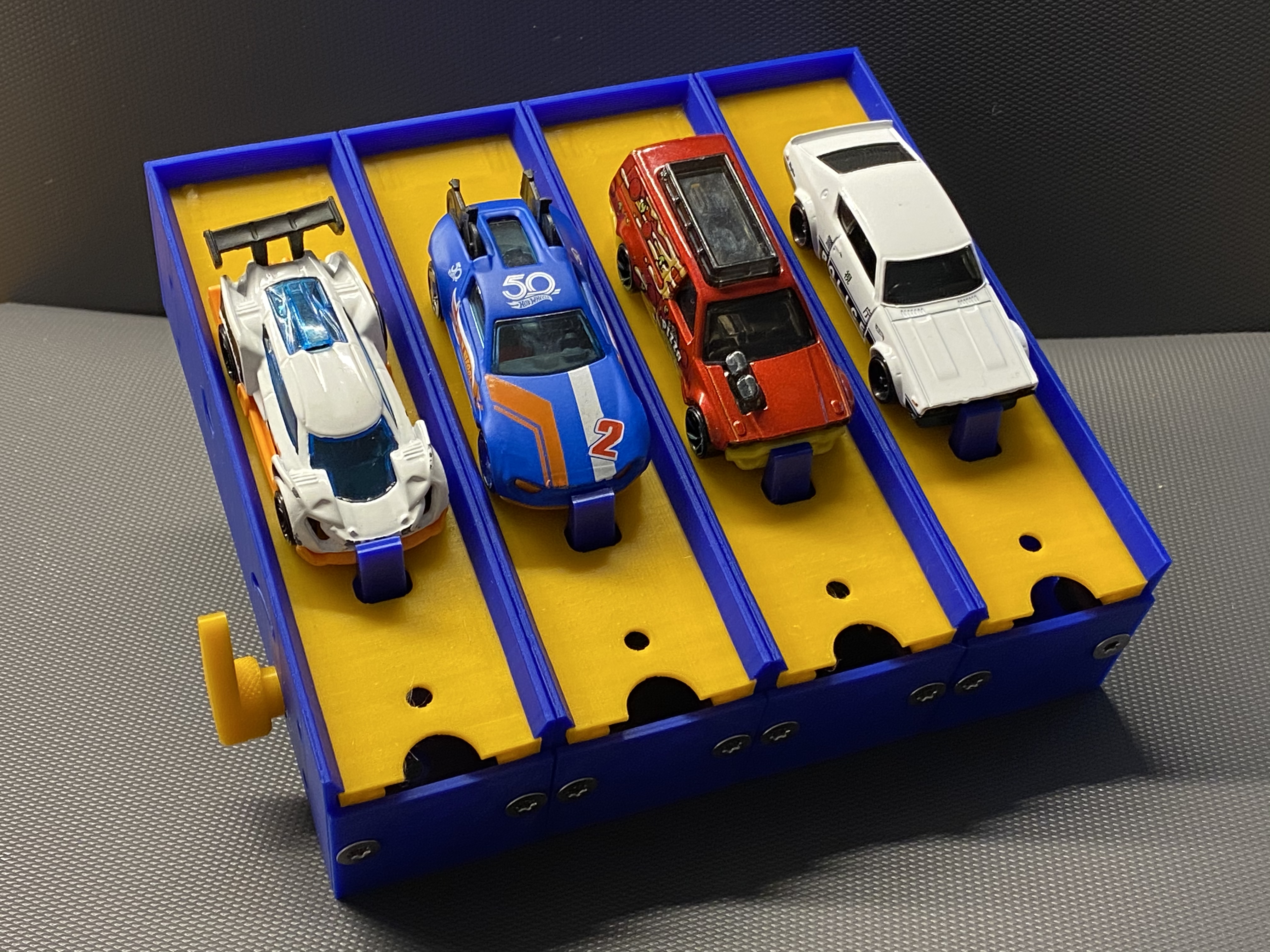 The 1/64 Diecast Car n-Lanes  Starter Box