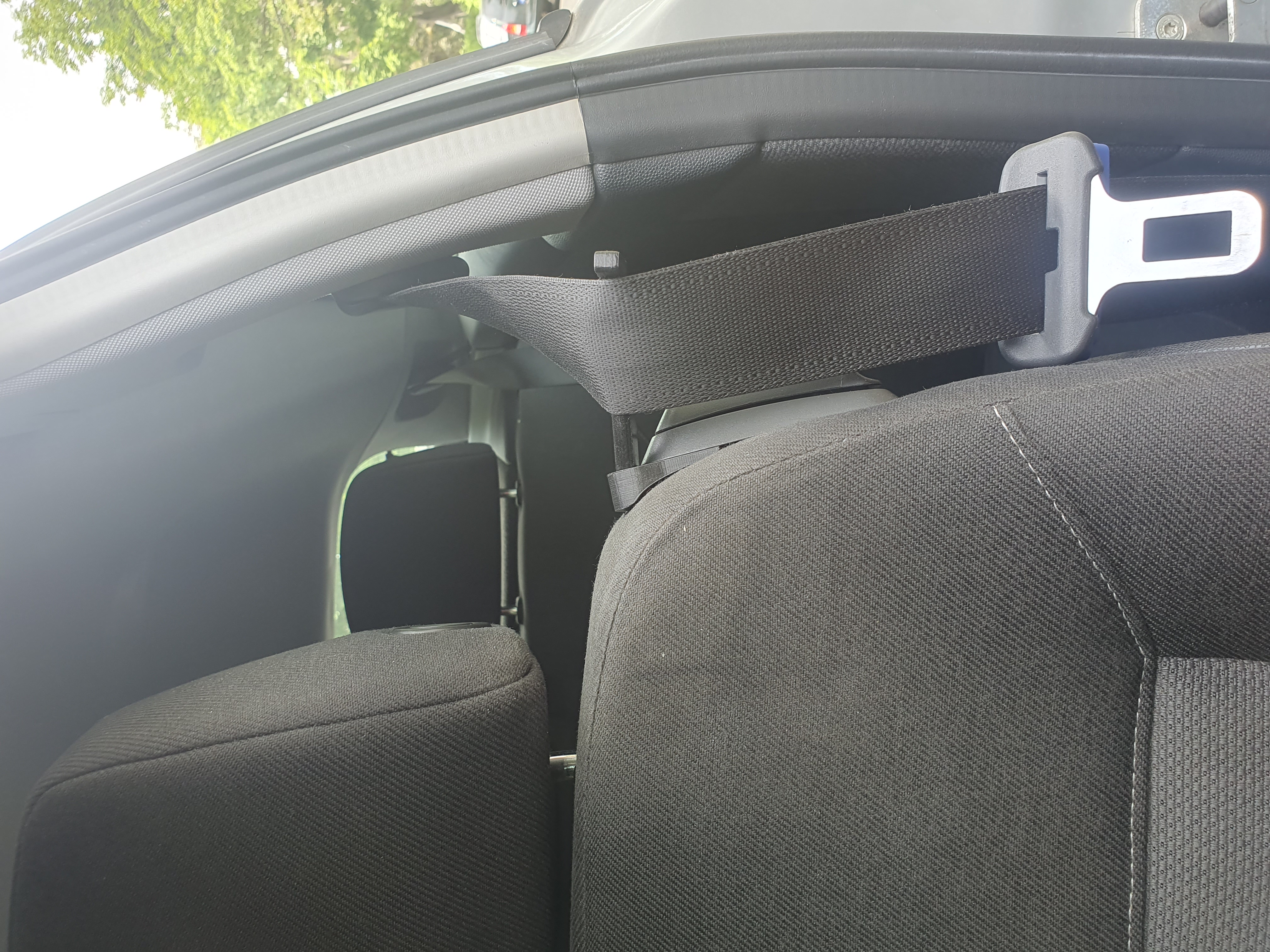 Opel Astra H Gurthalter / Belt holder für Türen 3