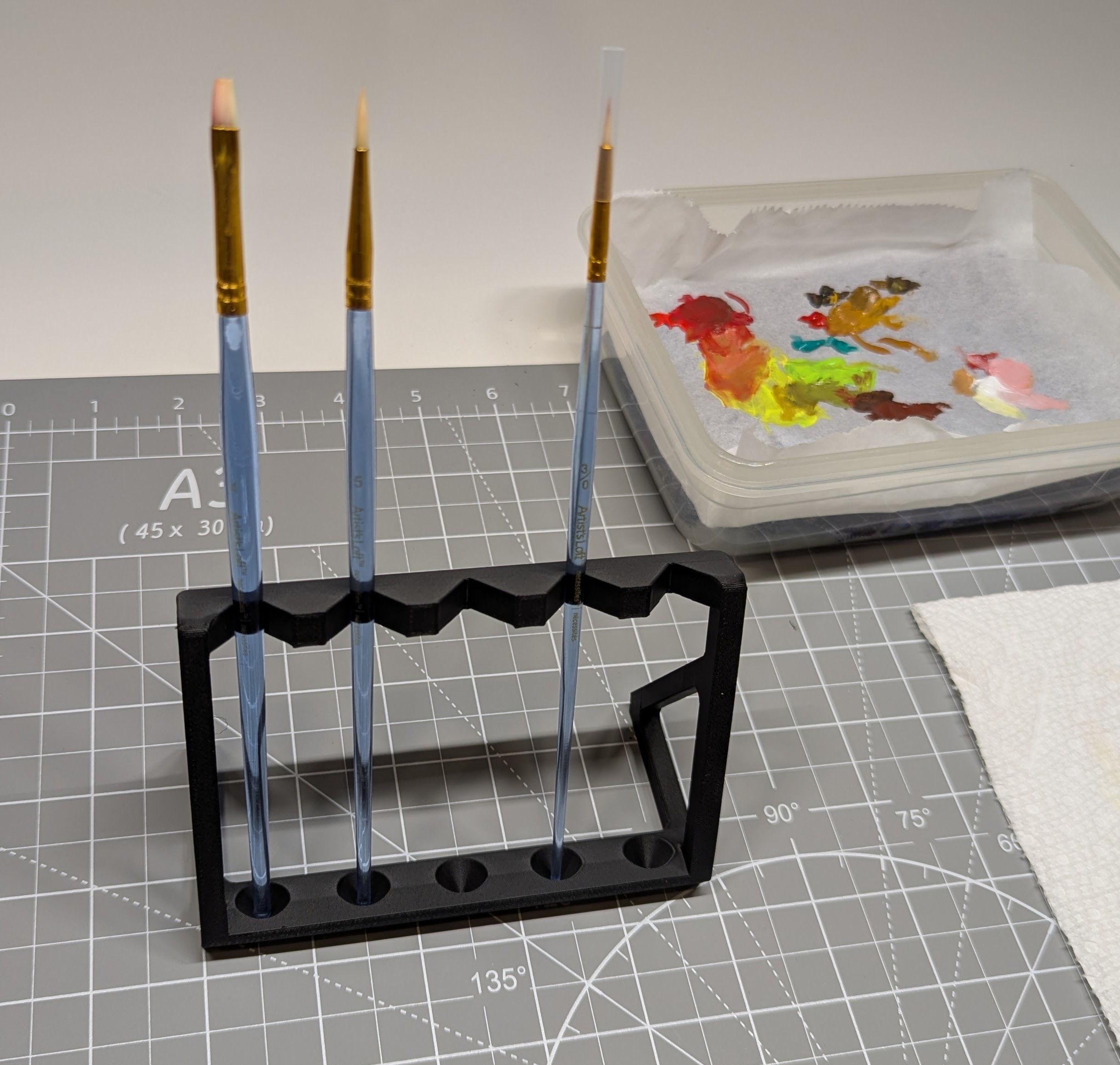 Paintbrush stand