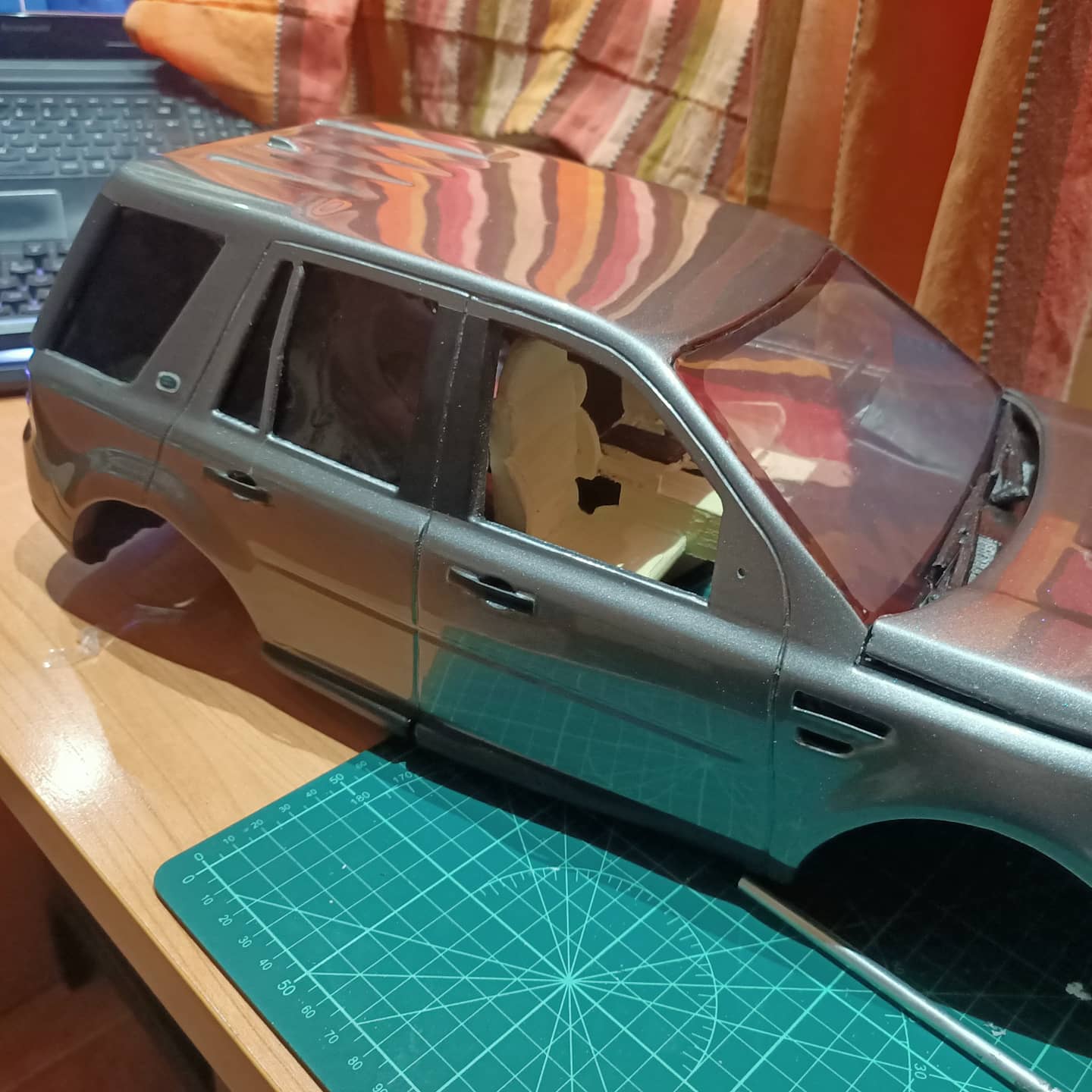 CARROCERIA LAND ROVER 2