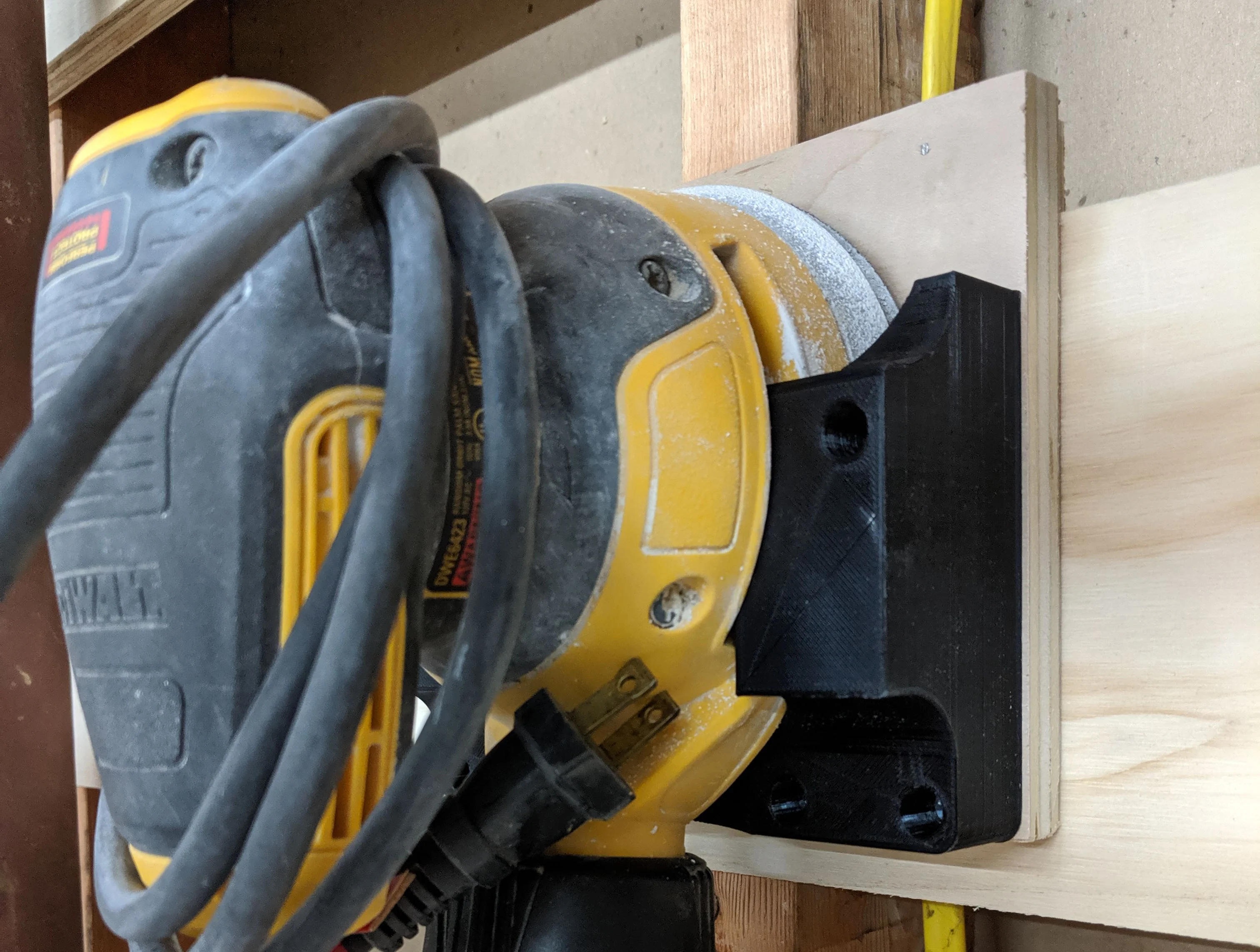 Dewalt DWE6423 Sander Wall Mounting Bracket