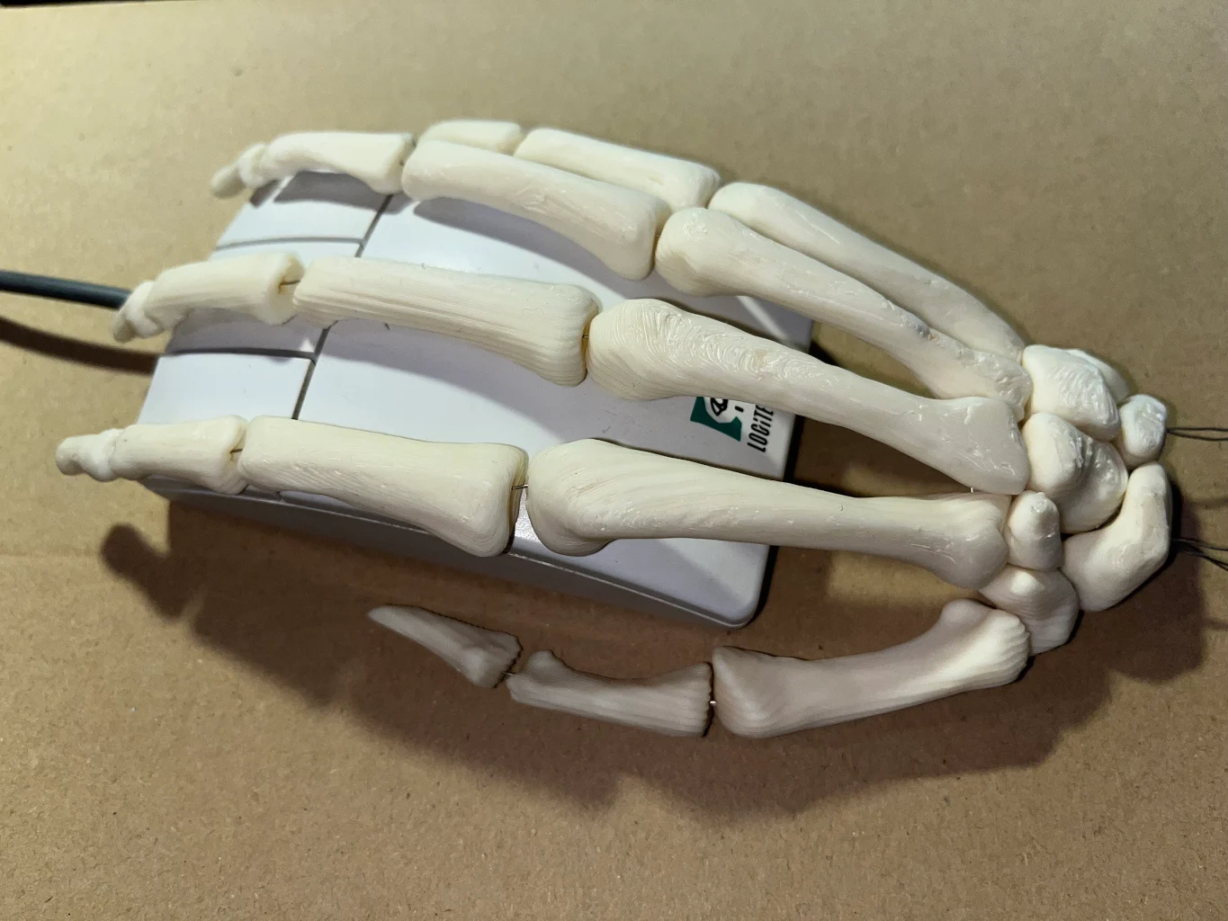 Full Size Anatomically Correct Human Hand Model for assembly with wire