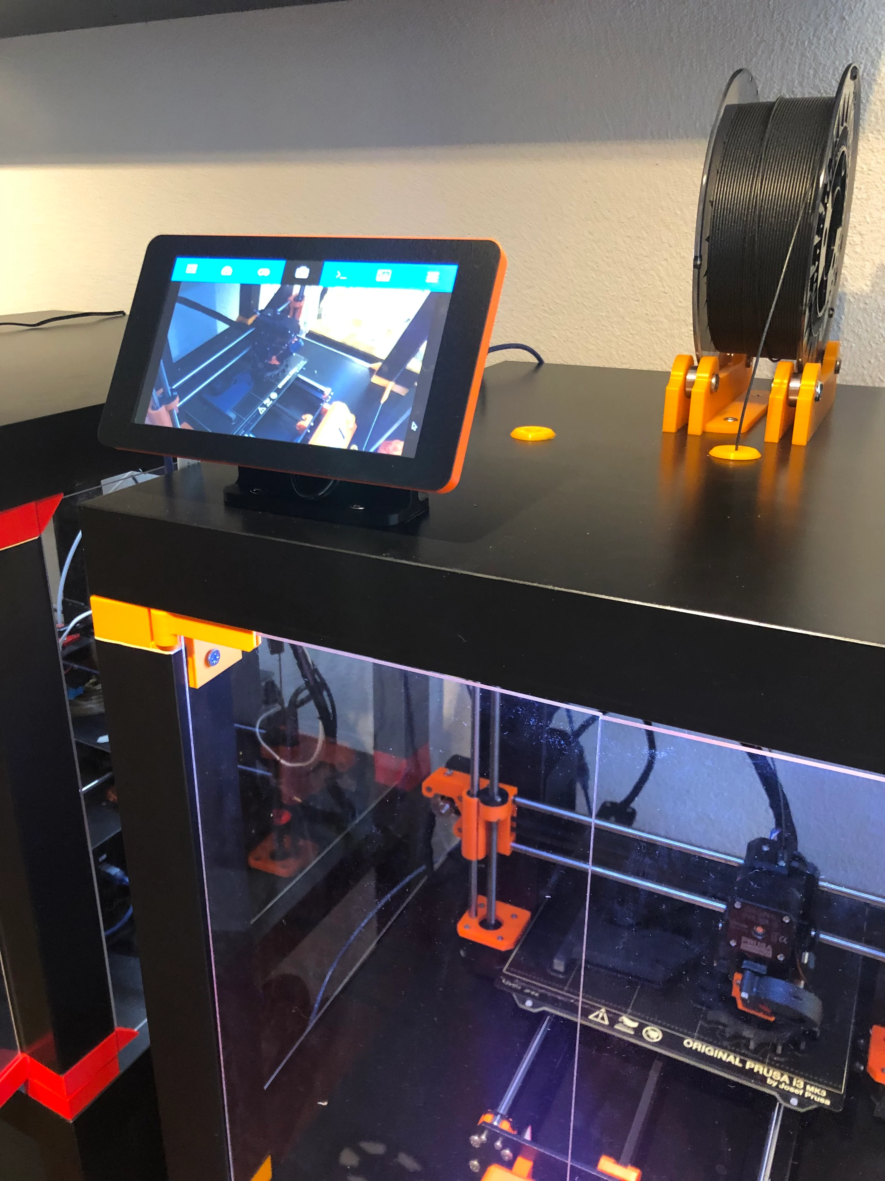 IKEA Lack Mount for Raspberry Pi with 7" Screen