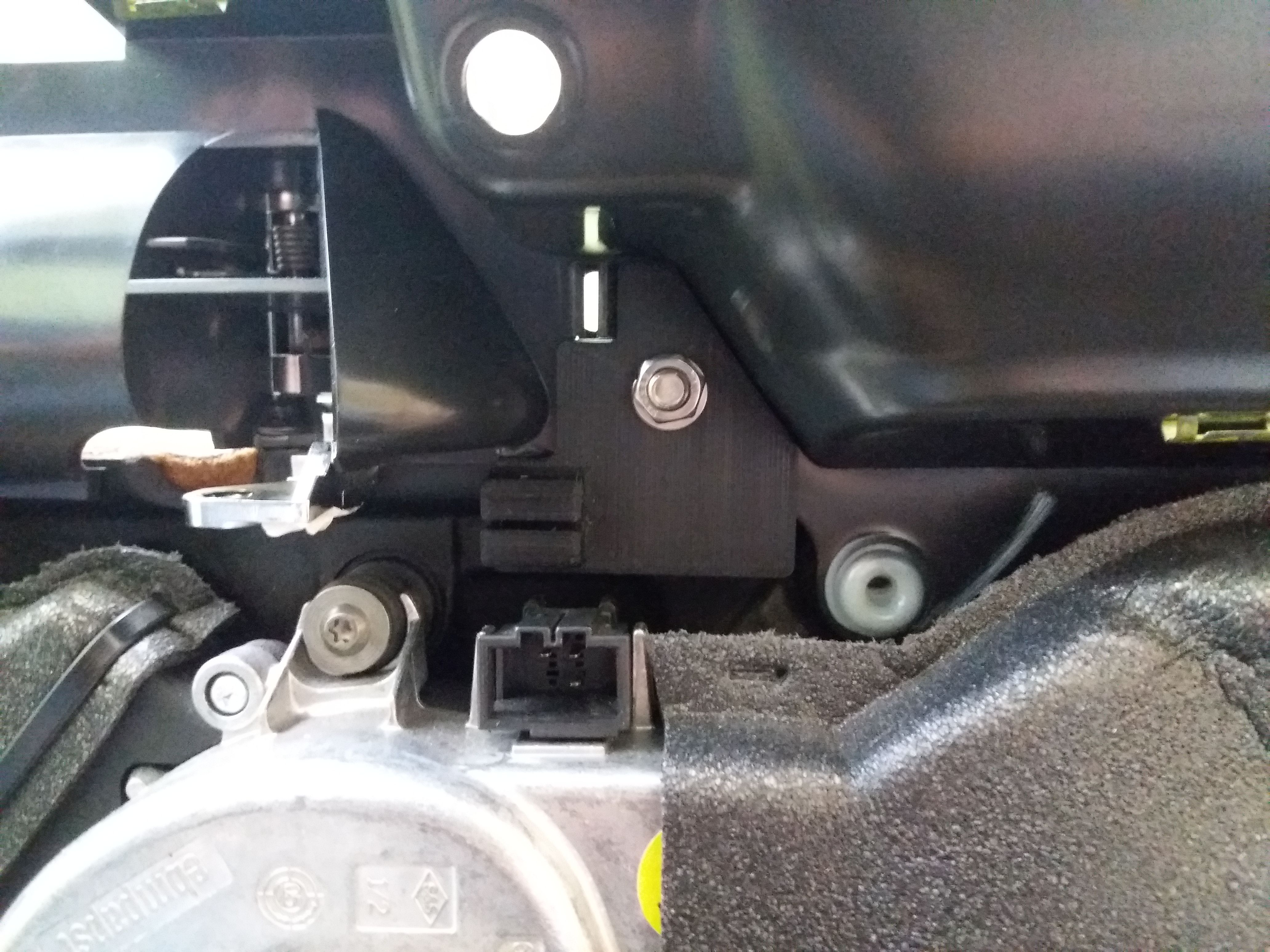 T5 fix for broken internal door handle