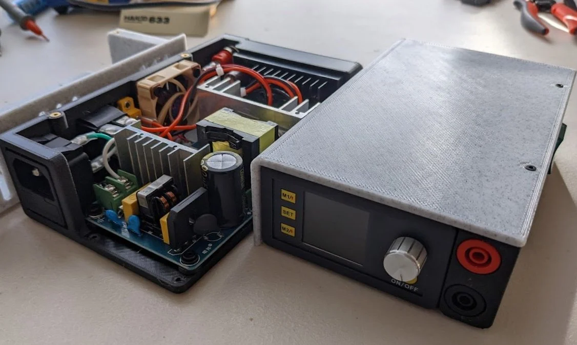 Portable Lab Bench Power Supply