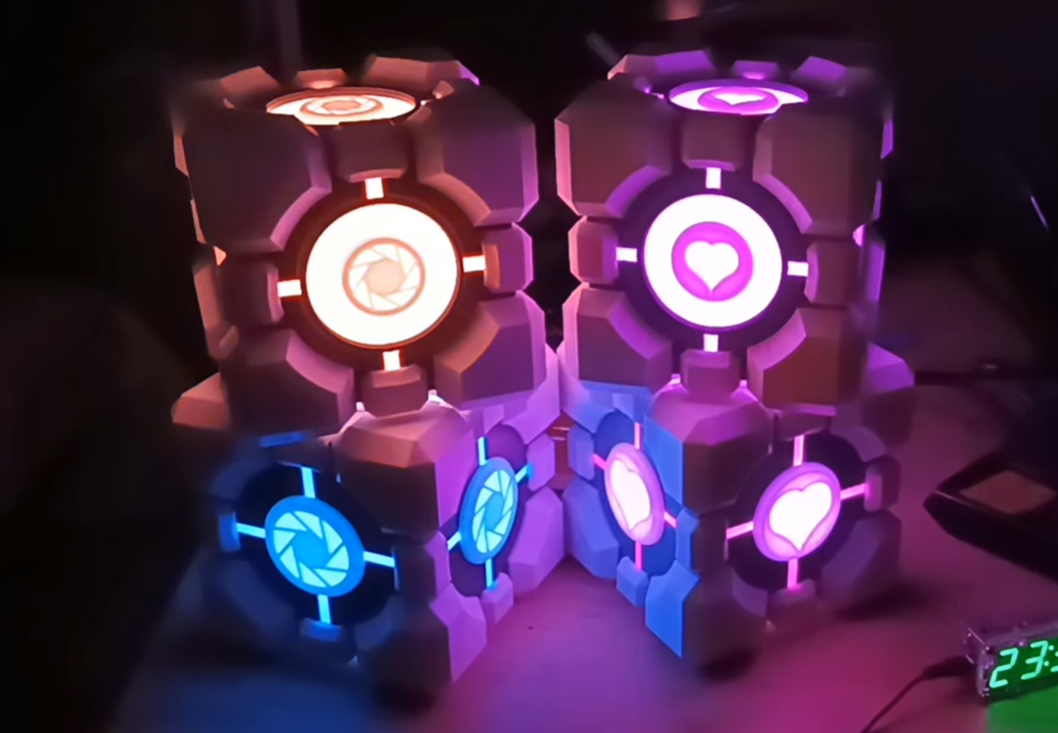Companion Cubes Portal 1 & 2