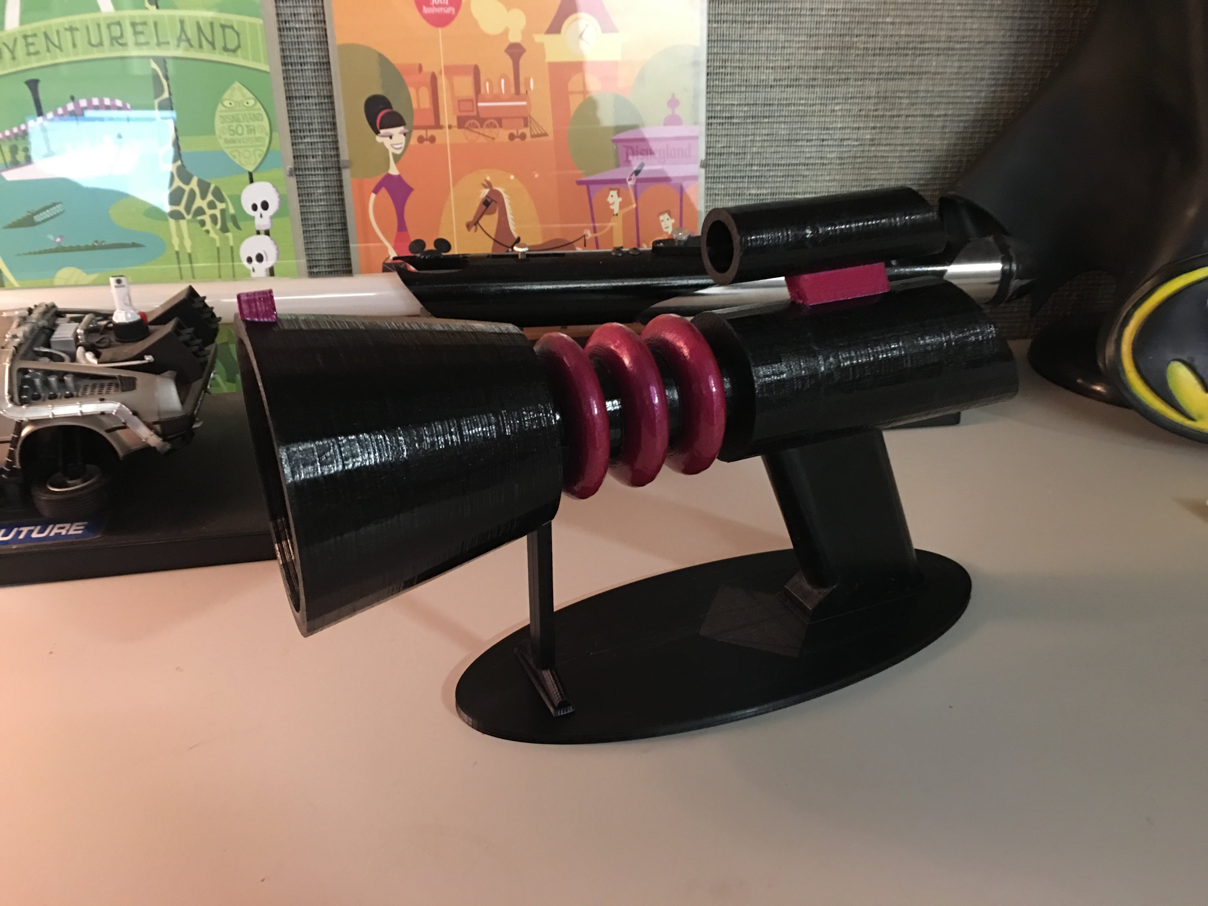 Darkwing Duck Gas Gun Display Stand