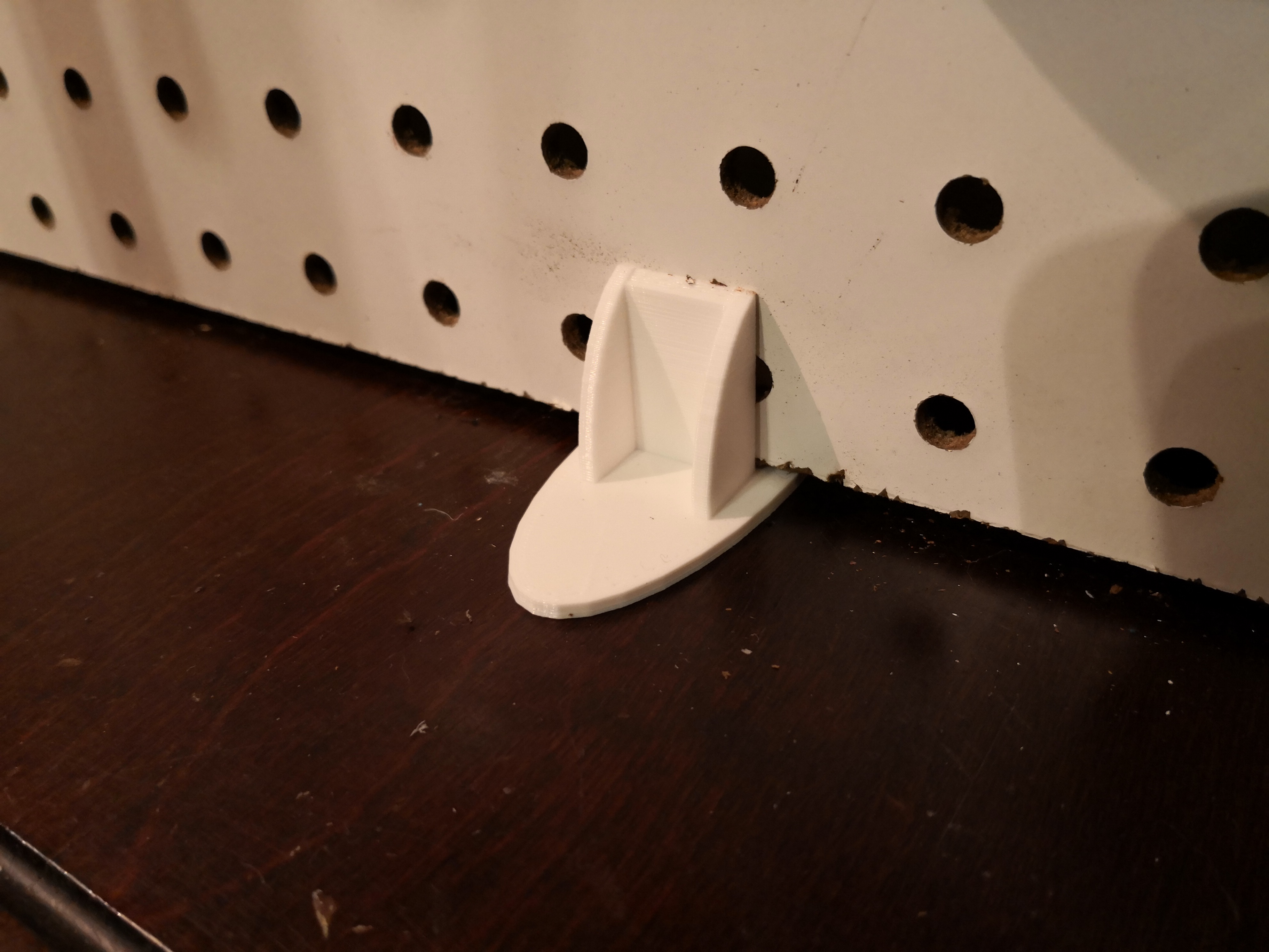 Stand for pegboard or foamcore