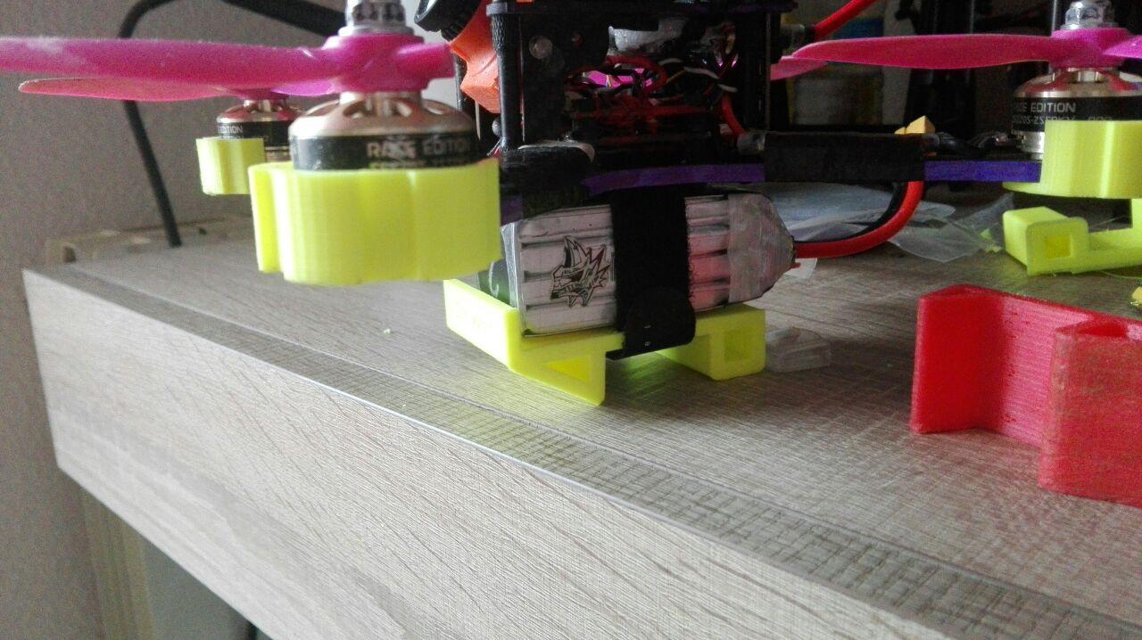 protector para lipo con ranuras para velcro y cuña de 30º