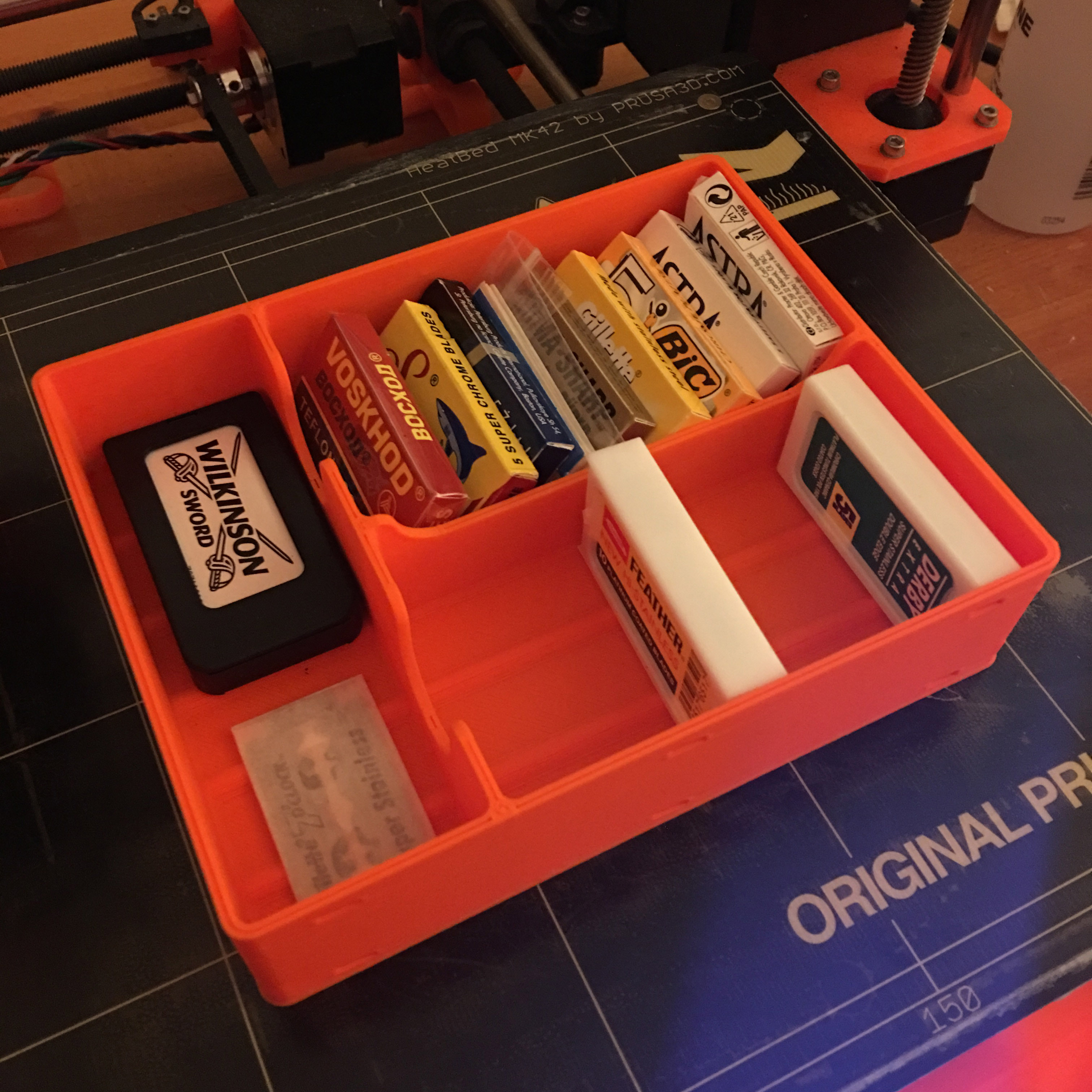 Double Edge (DE) Razor Blade Storage Box