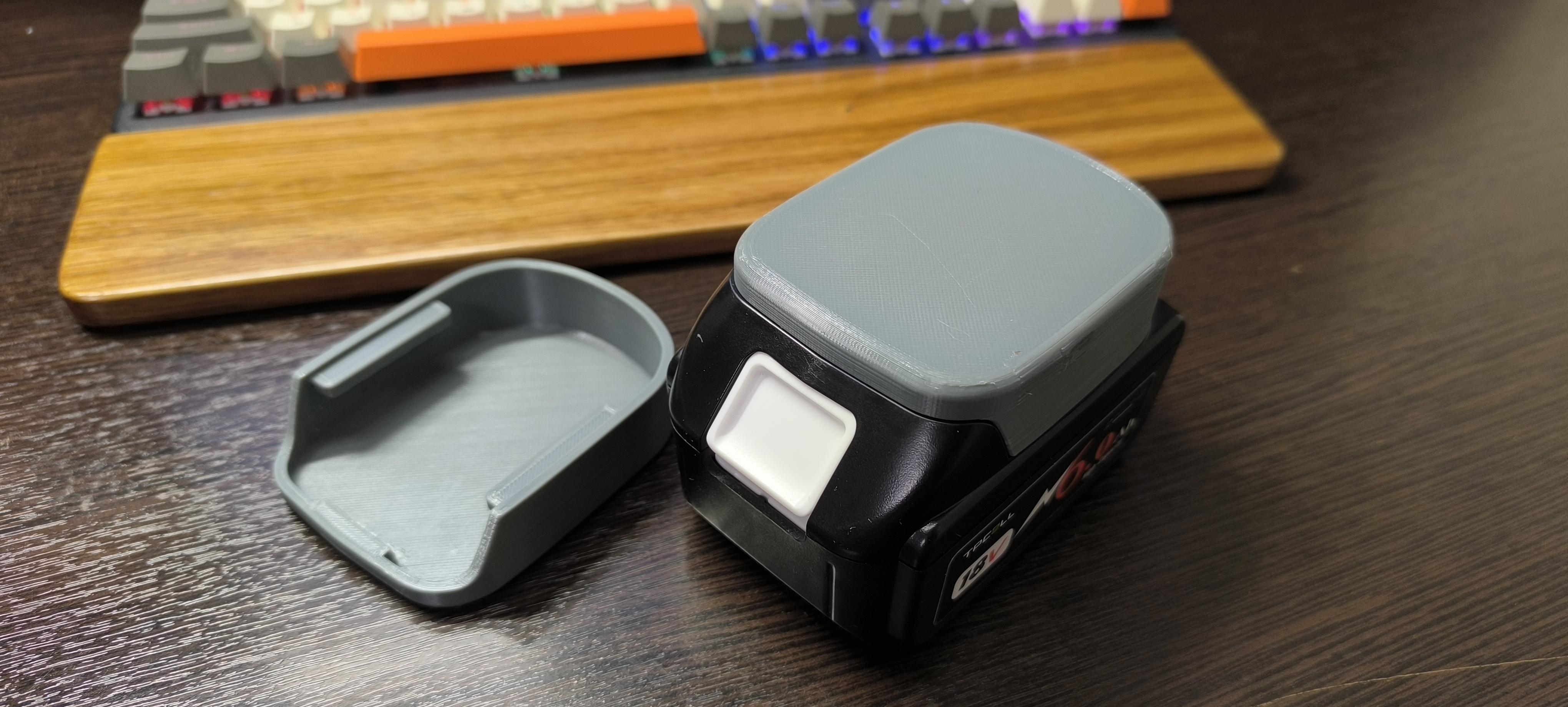 Makita battery cover