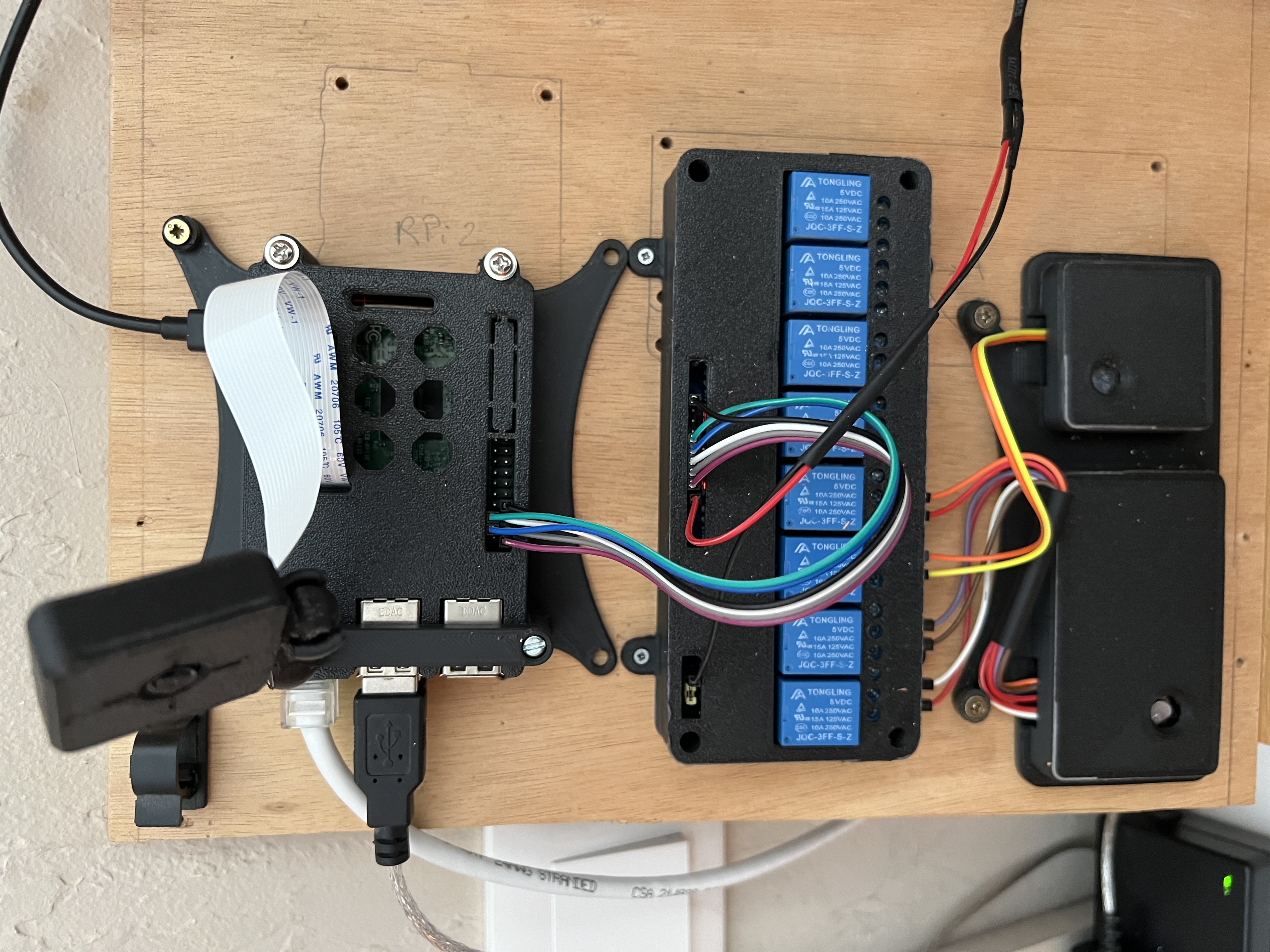 Raspberry pi 3b, 8 relay plate, nice on2 remote holder, franciaflex remote holder