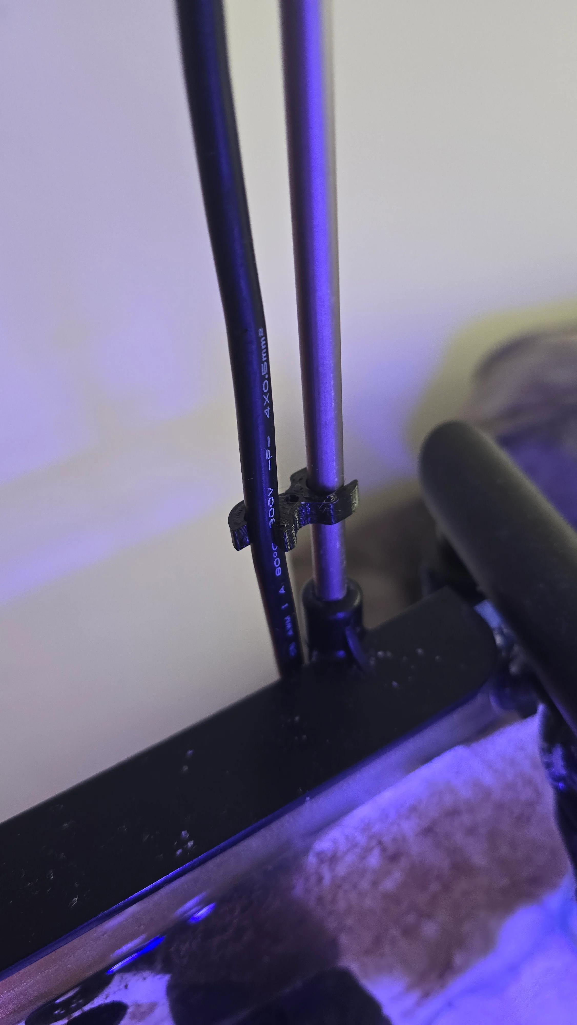 Maxspect r420r razor cable clip
