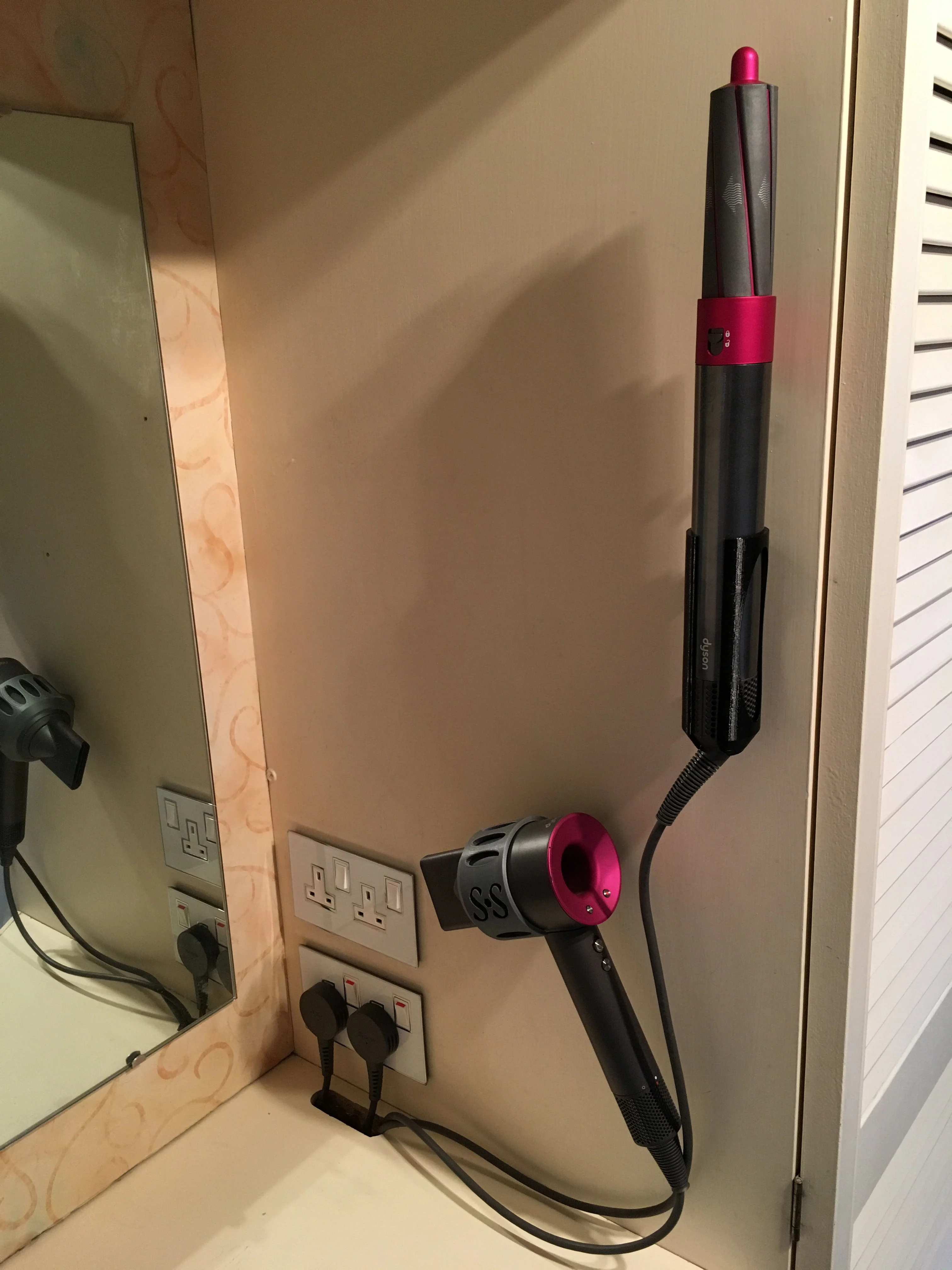 Dyson airwrap Wall Bracket