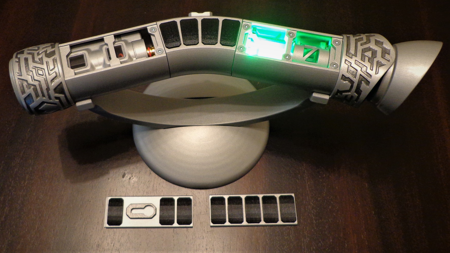 Custom Light Saber 2 (with internals)