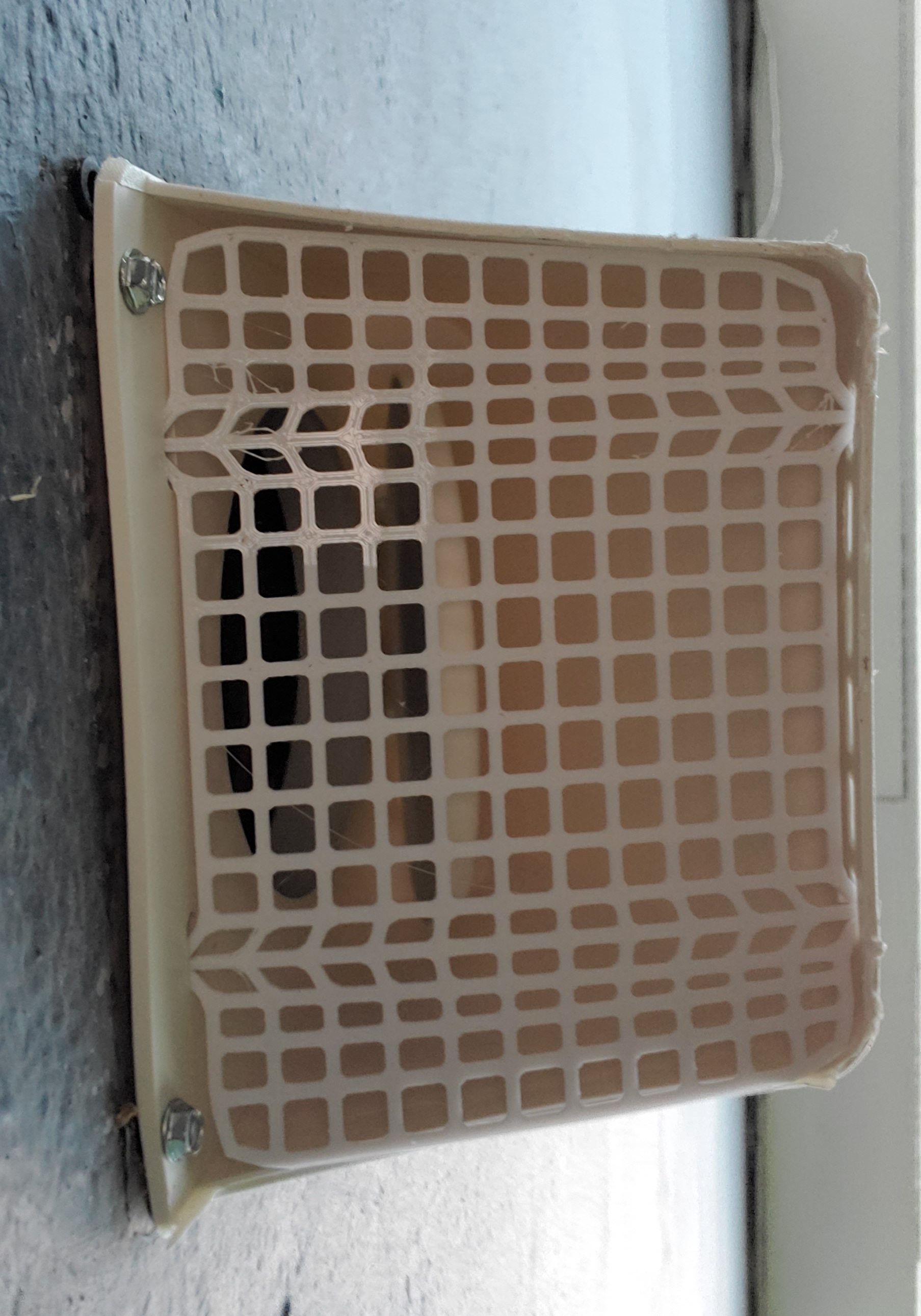 Critter cover for 4 inch vent