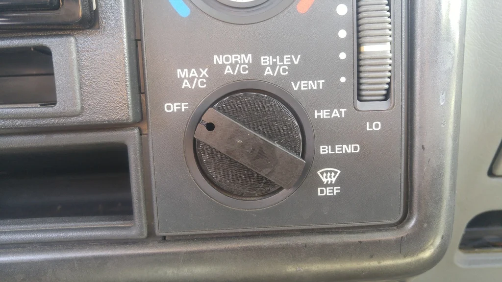 94-97 S10 and Blazer HVAC knob